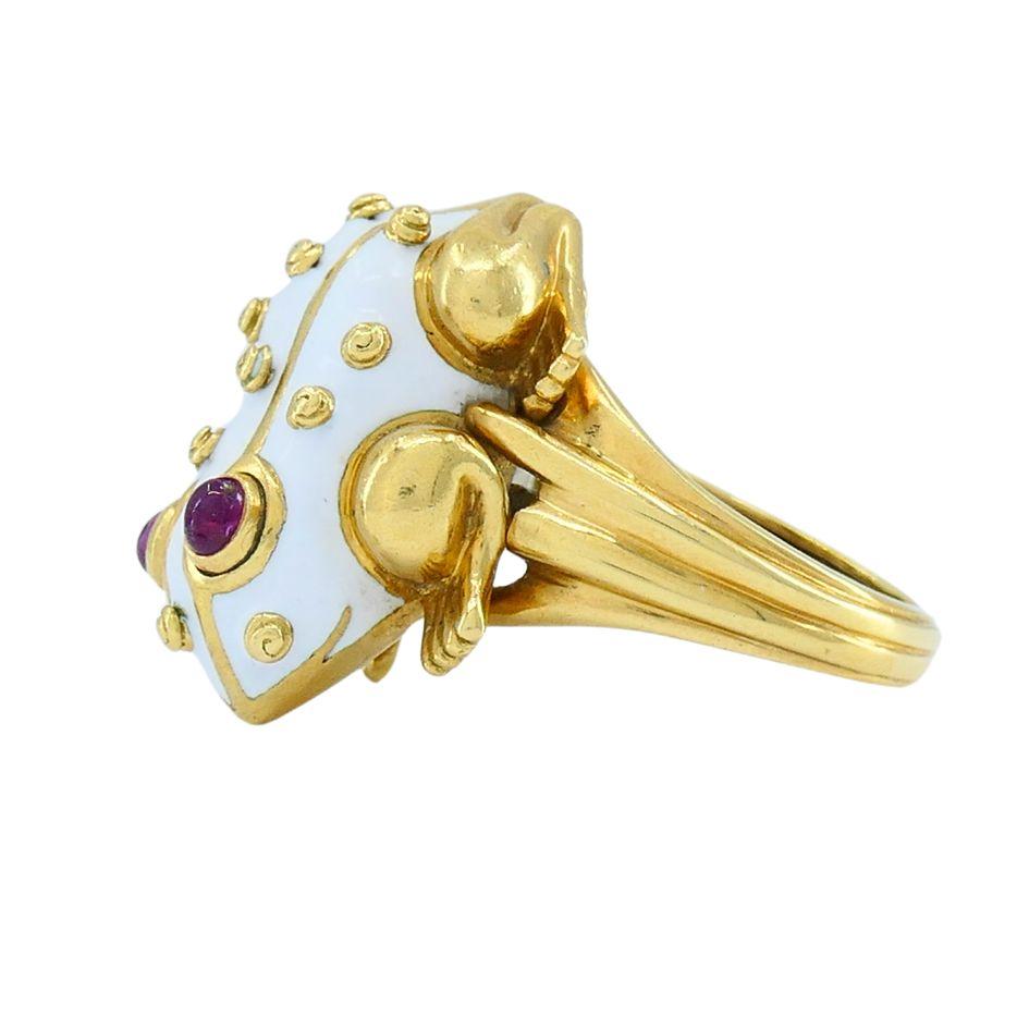 1990s David Webb 18k Gold White Enamel Ruby Frog Ring 7.5 For Sale 3