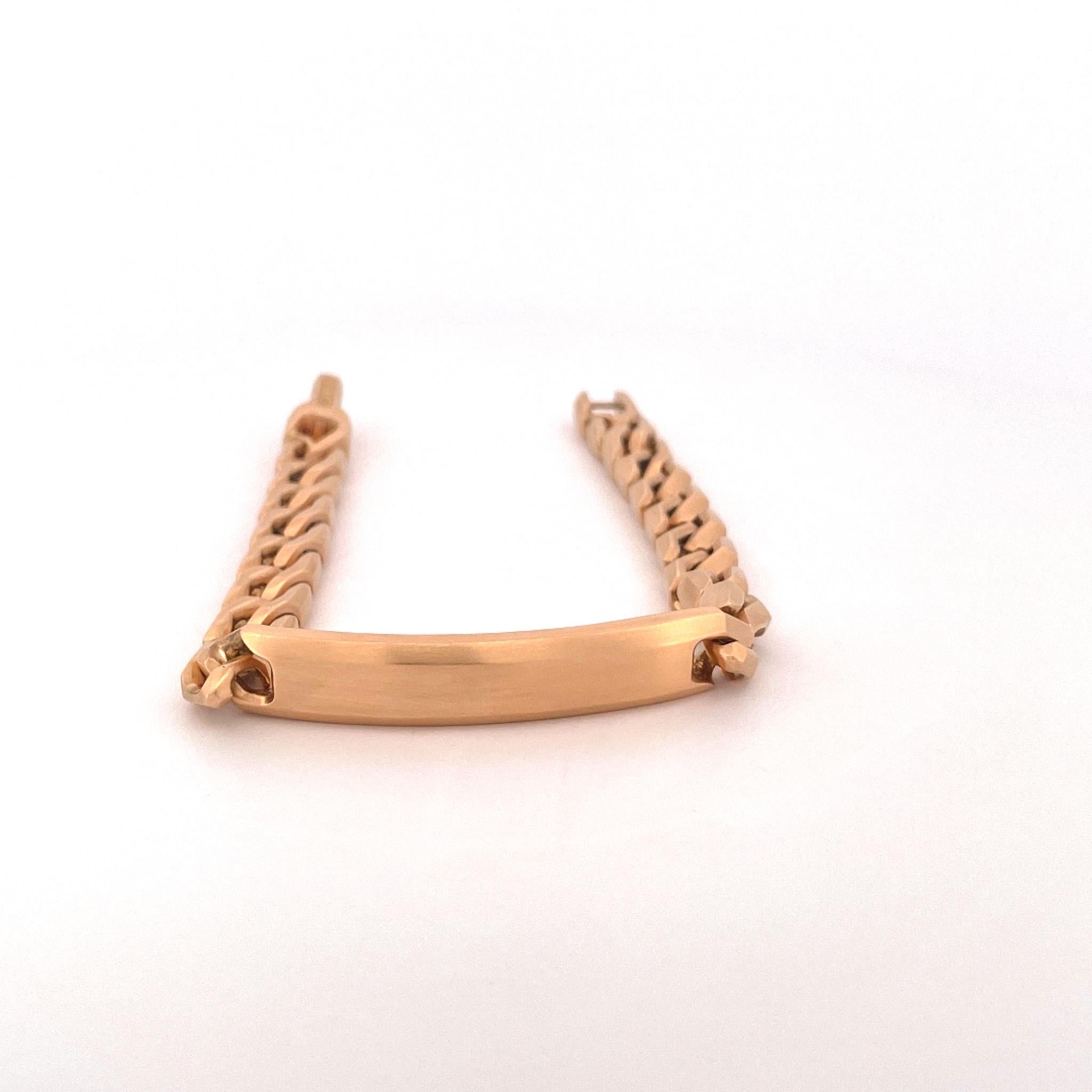 1990s David Yurman 18k Yellow Gold Name Plate Bracelet In Excellent Condition For Sale In Dallas, TX