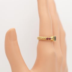 1990 David Yurman Bague en or jaune 18K avec péridot et rubis
