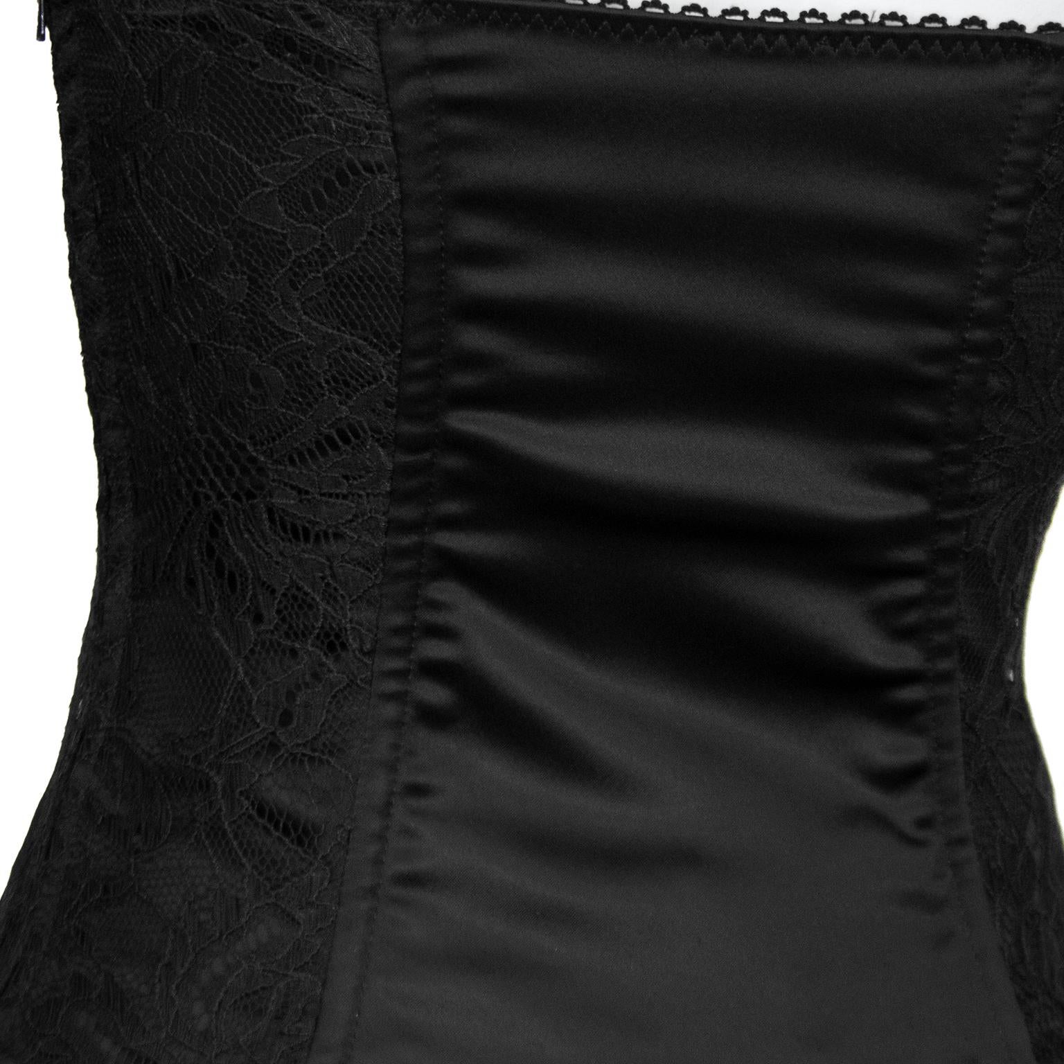 1990s D&G by Dolce and Gabbana Black Lace Corset For Sale 1