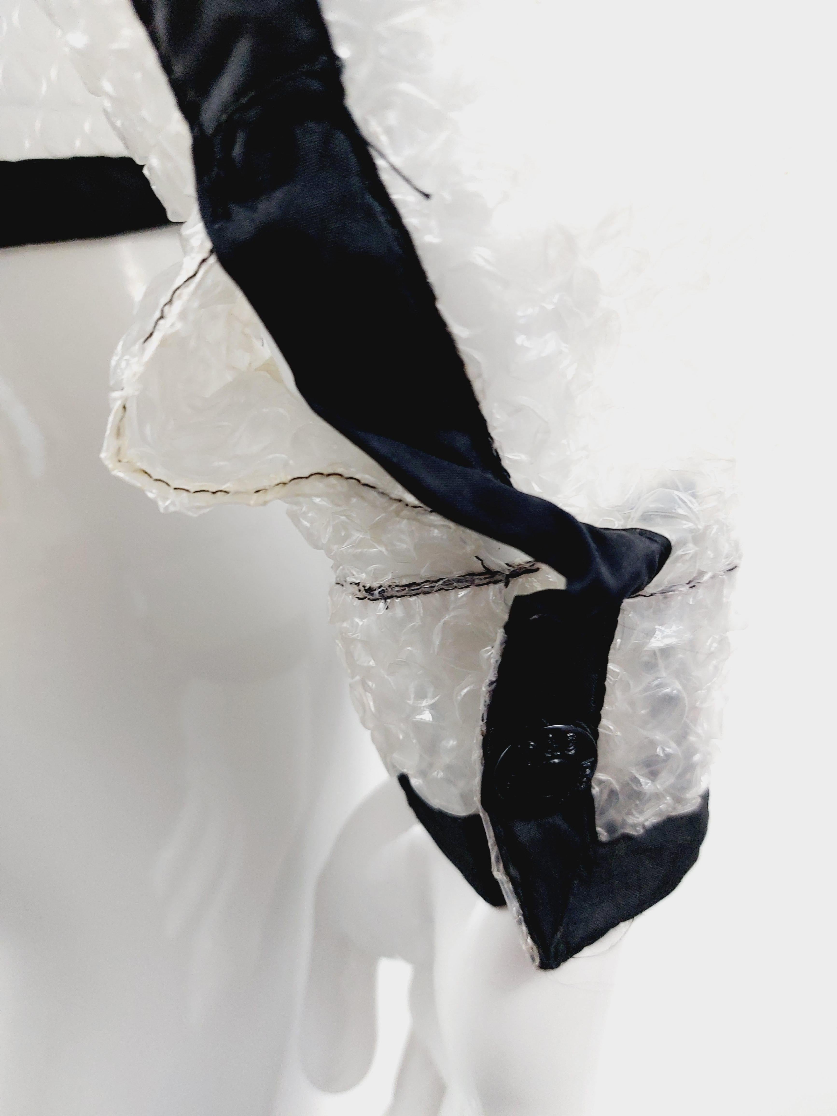 1990er D&G by Dolce & Gabbana Clear Plastic Bubble Wrap Laufsteg Jacke Mantel aus Kunststoff im Angebot 7