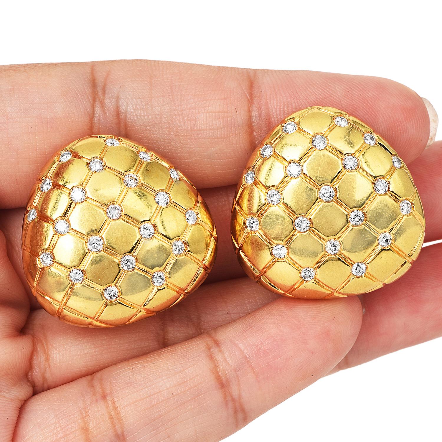 Modern 1990s, Diamond 18K Yellow Gold Quilted Cushion Clip on Earrings For Sale