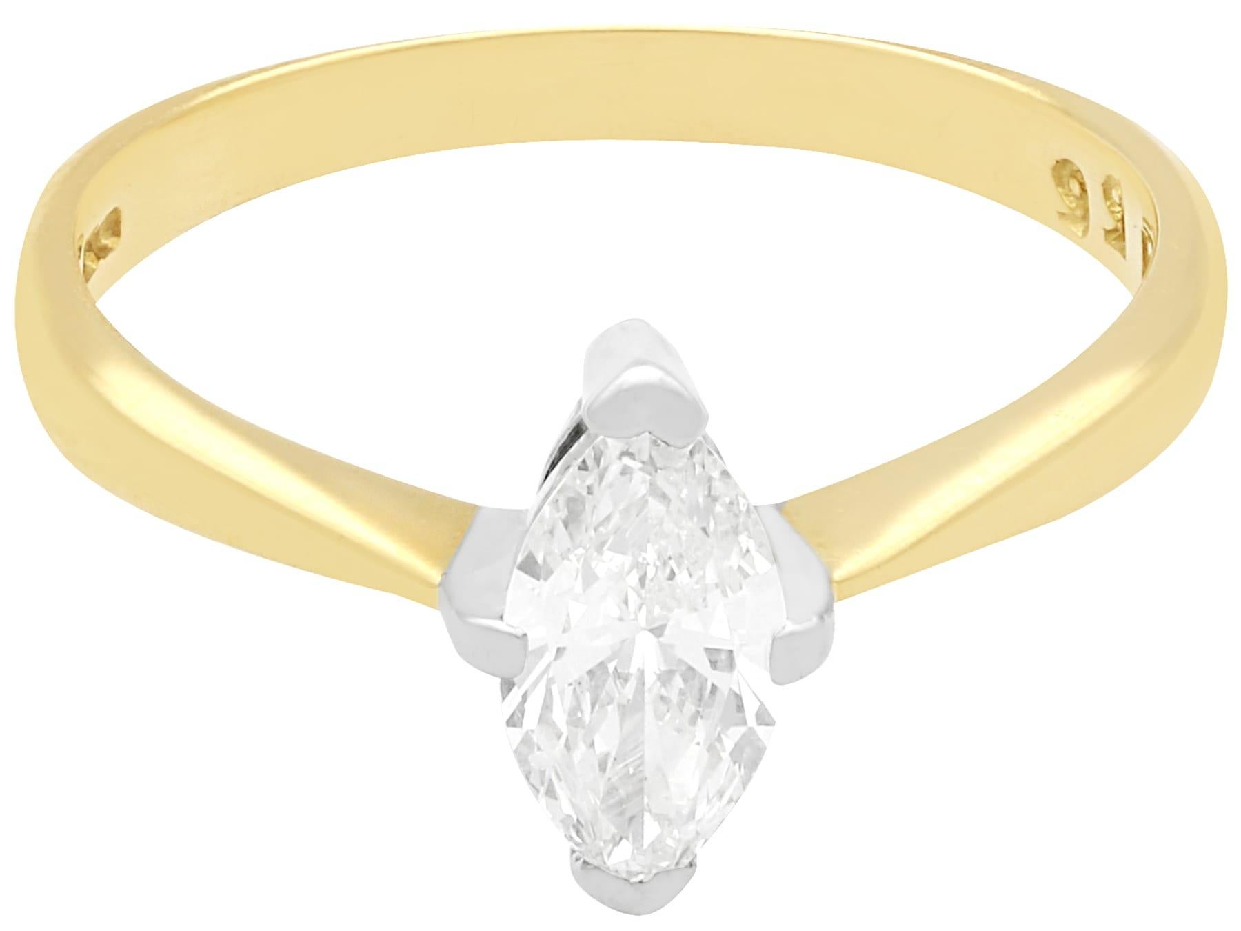 Taille Marquise Bague de fiançailles solitaire en or jaune et diamant des années 1990 en vente