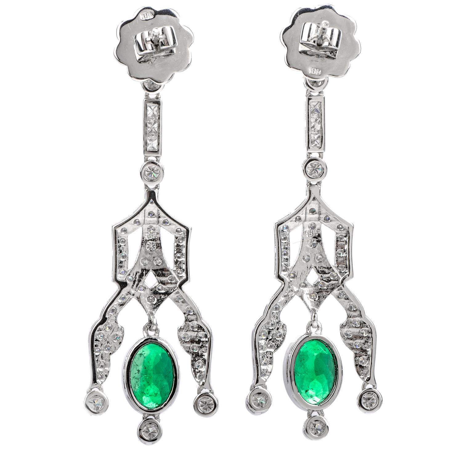 1990s Diamond Emerald 18 Karat Gold 6.22 Carat Oval Drop Dangle Earrings In Excellent Condition In Miami, FL