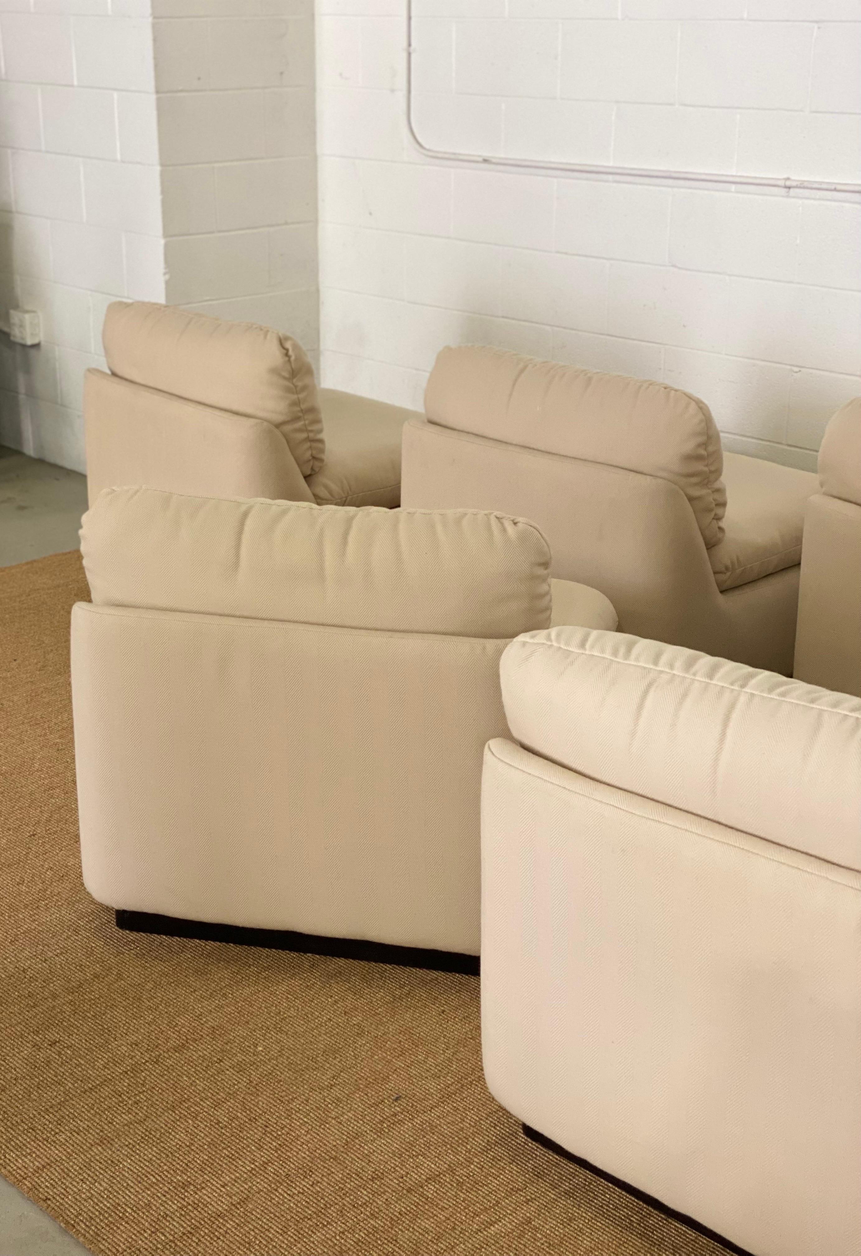 Late 20th Century 1990s Directional White Ivory Five Piece Modular Lounge Sectional – 5 Pieces For Sale