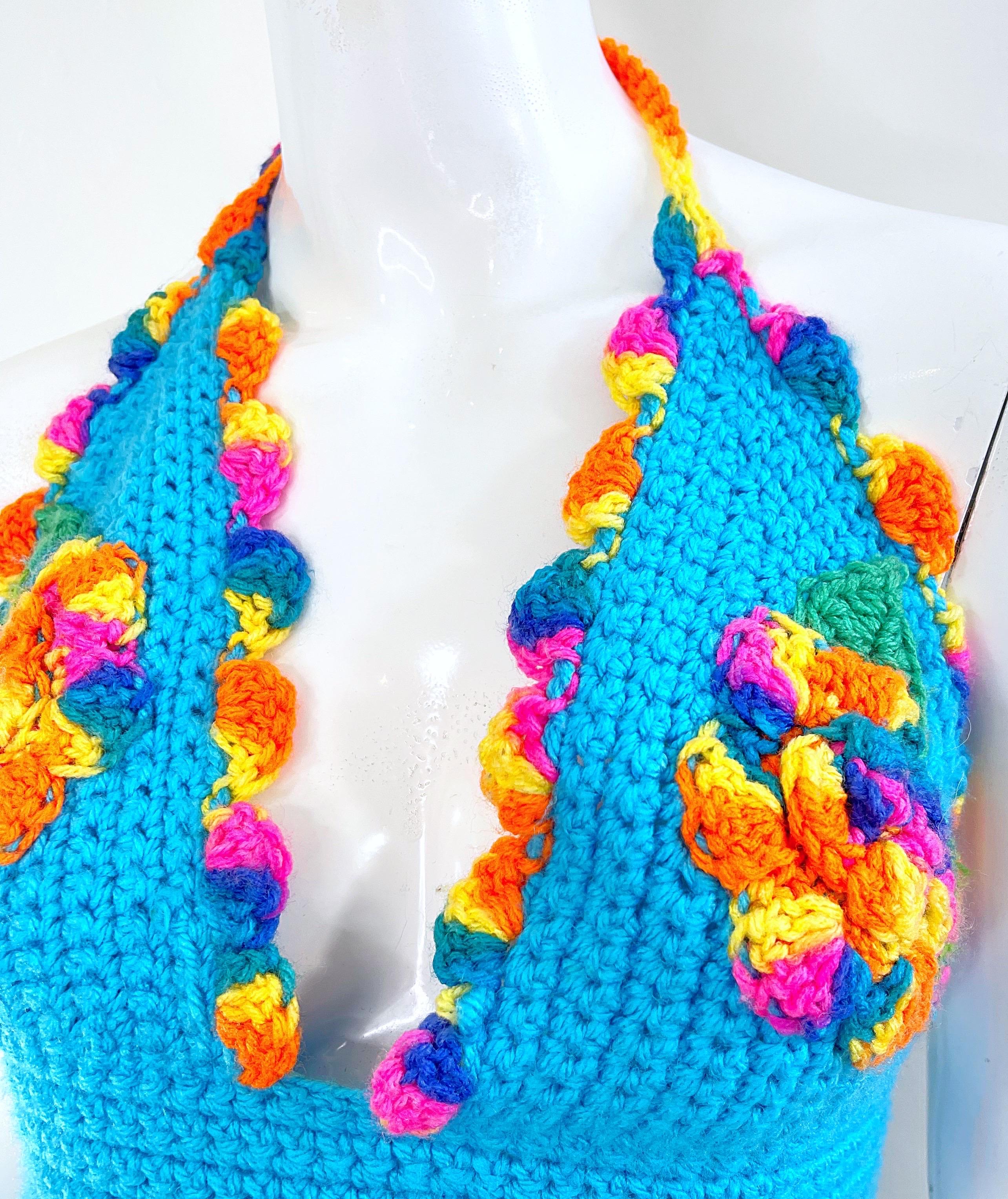 1990s Does 1970s Large Size Turquoise Blue Tie Dye Rainbow Crop Top + Shorts Azul en venta
