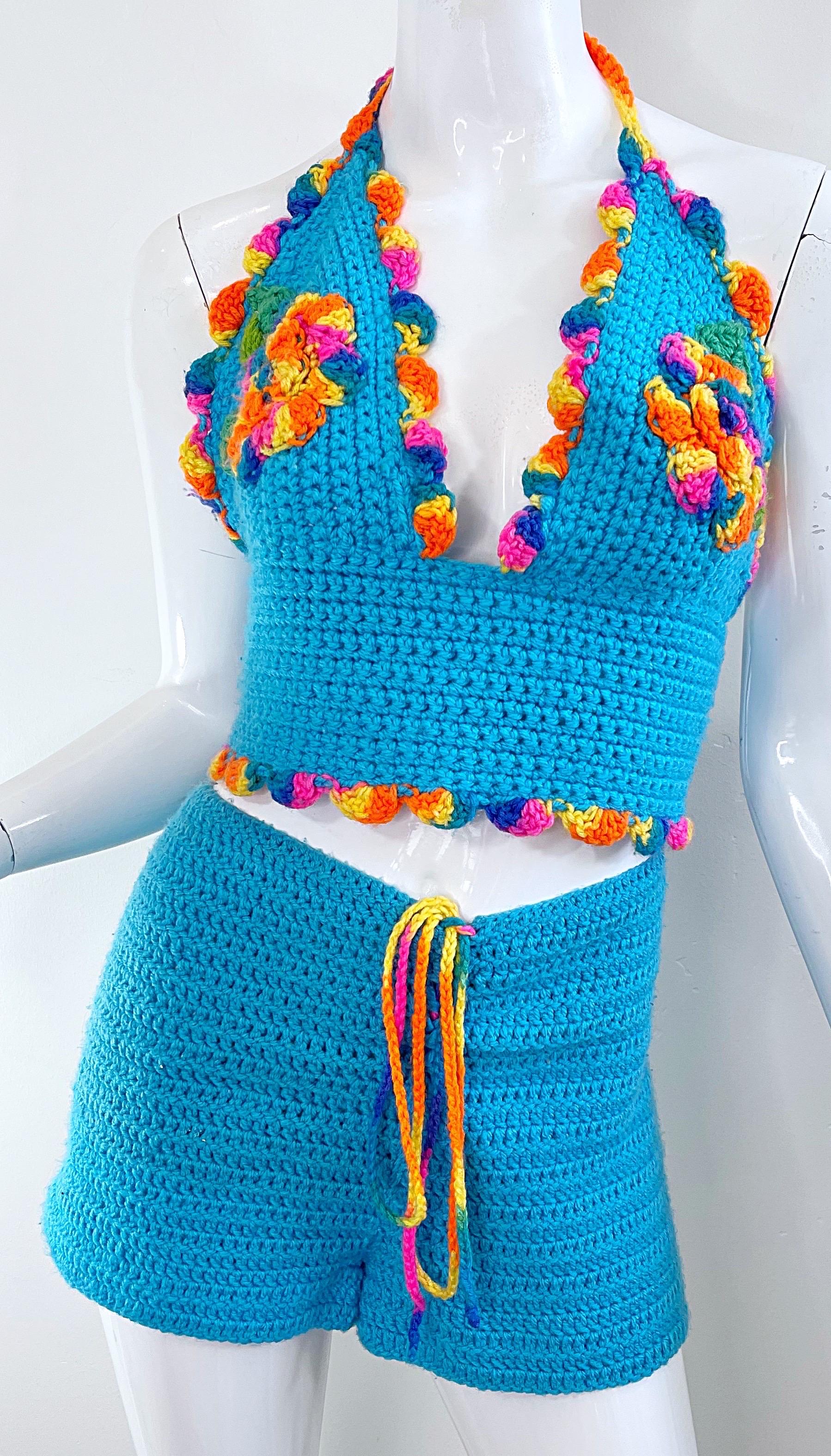 1990s Does 1970s Large Size Turquoise Blue Tie Dye Rainbow Crop Top + Shorts en venta 1