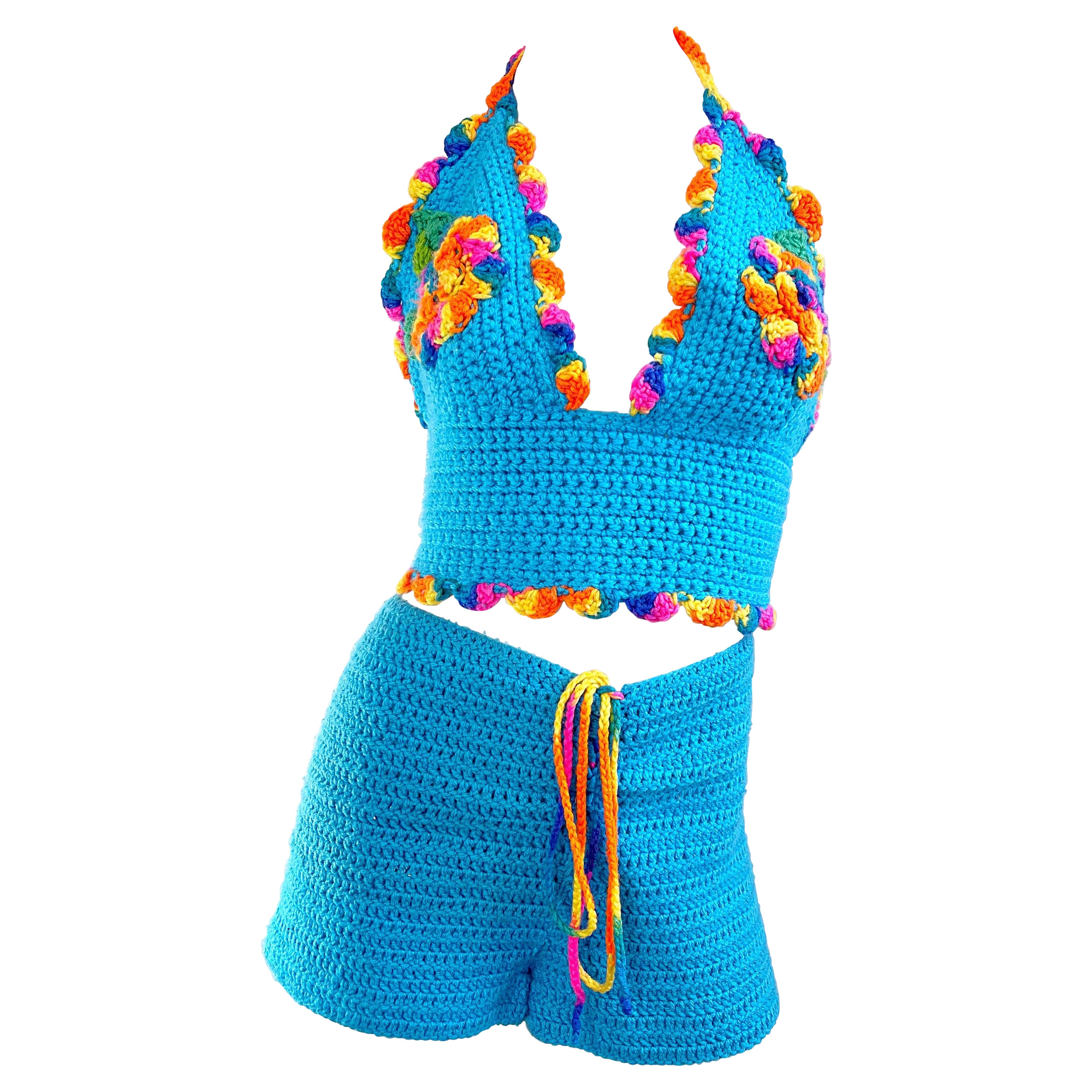 1990s Does 1970s Large Size Turquoise Blue Tie Dye Rainbow Crop Top + Shorts en venta