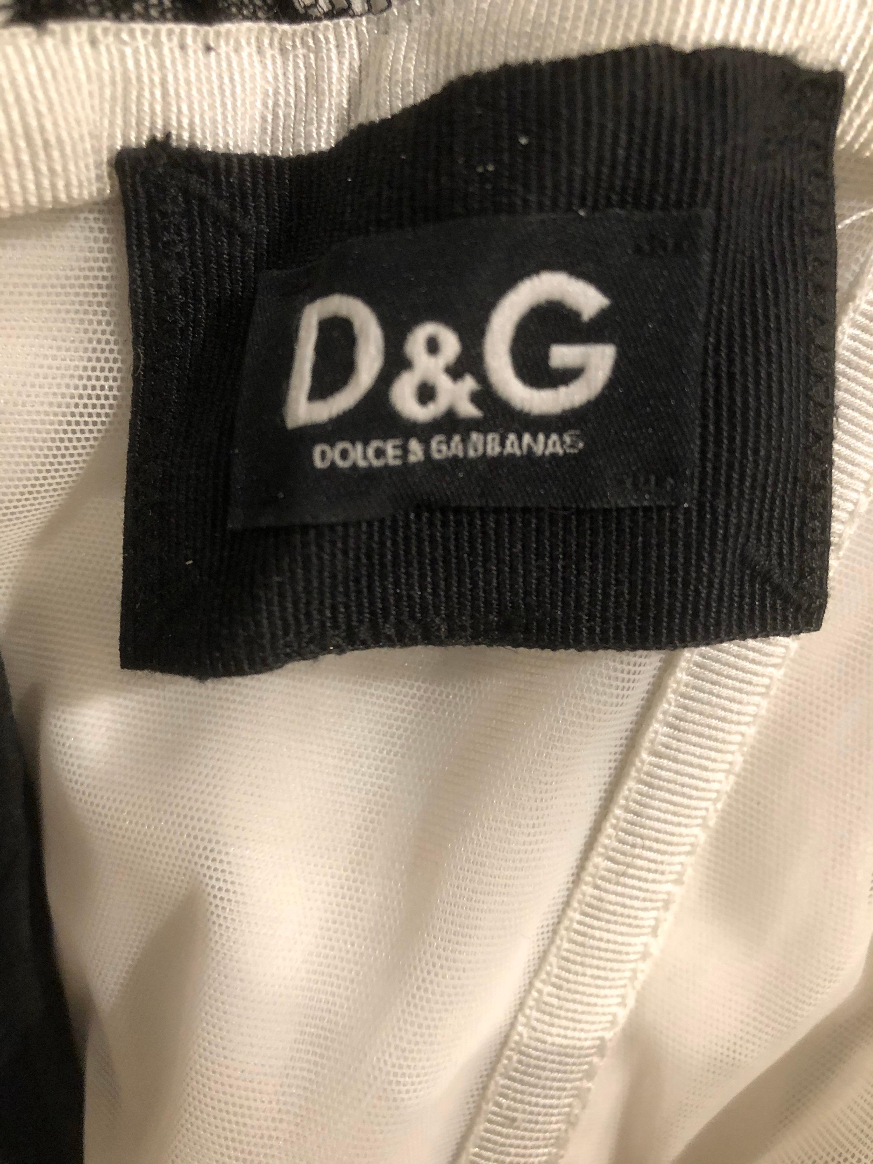 1990s Dolce & Gabbana Black and White Lace Size 44 / US 8 Strapless Mini Dress 7