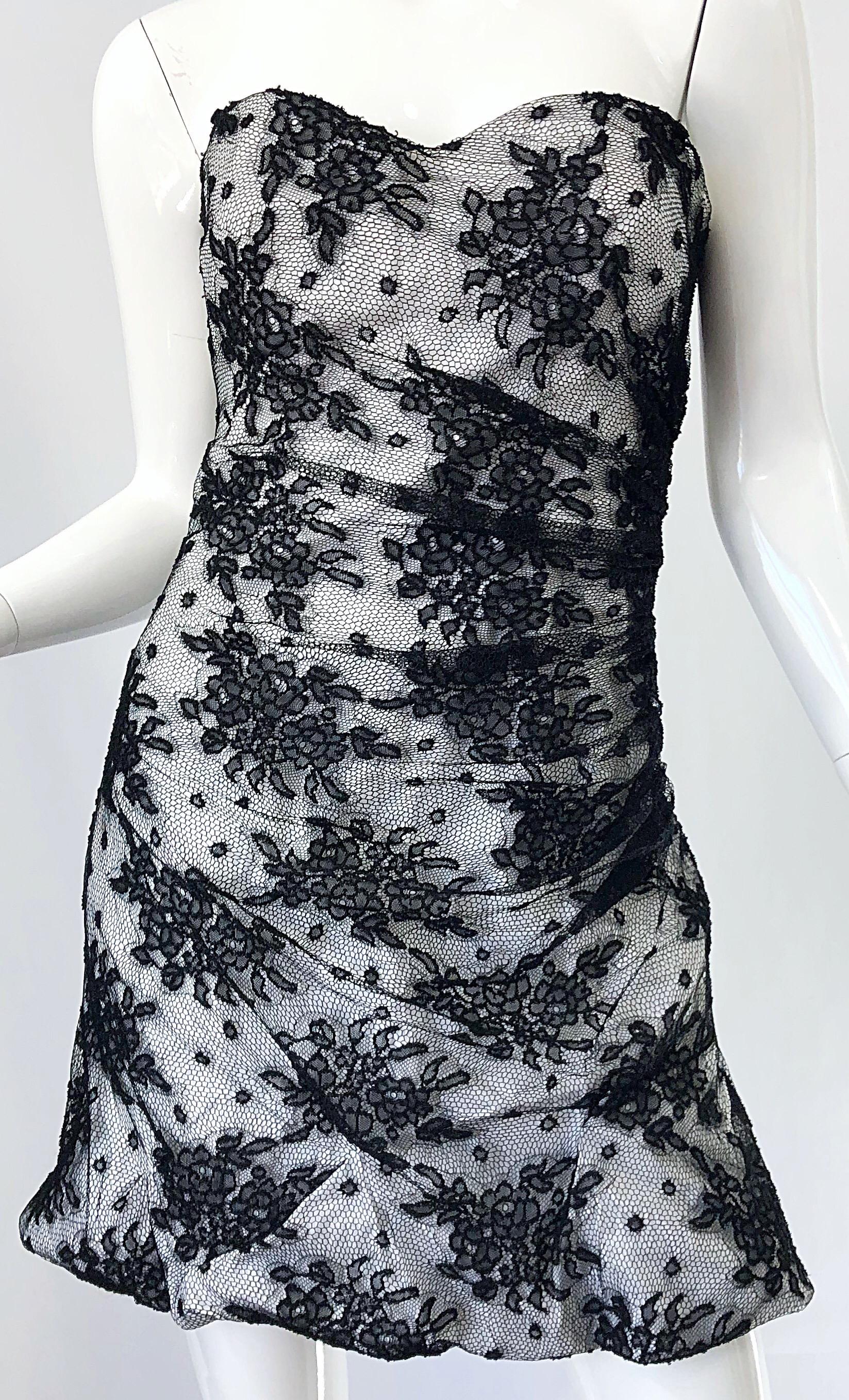 1990s Dolce & Gabbana Black and White Lace Size 44 / US 8 Strapless Mini Dress In Excellent Condition In San Diego, CA