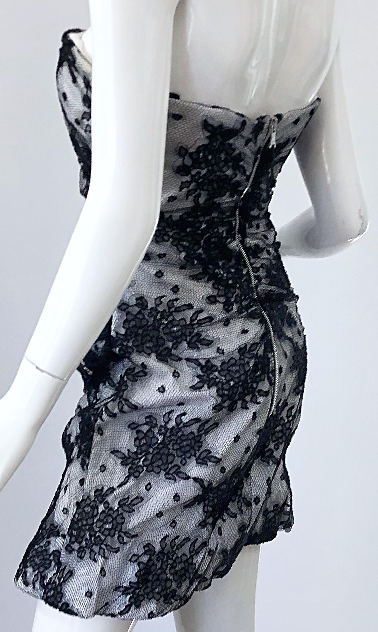 Women's 1990s Dolce & Gabbana Black and White Lace Size 44 / US 8 Strapless Mini Dress