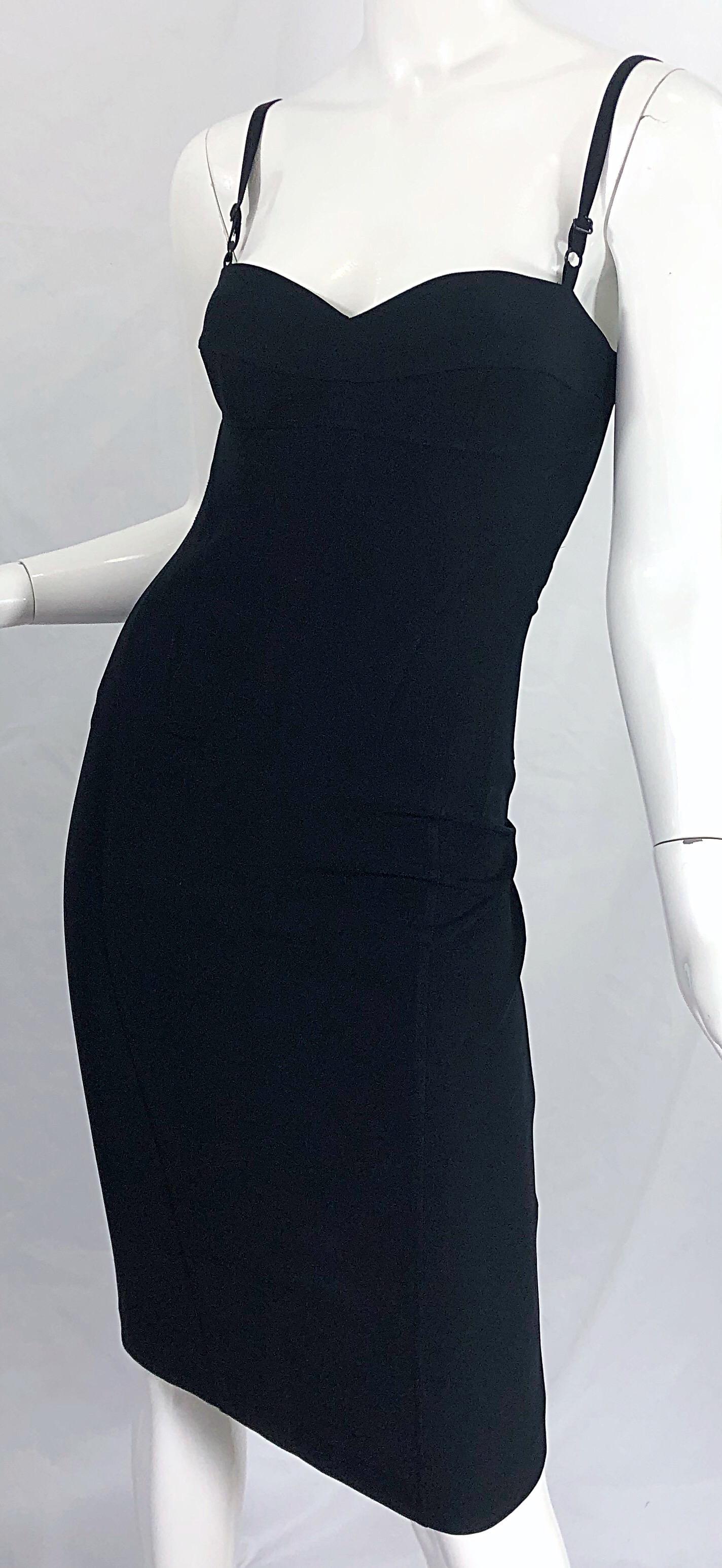 1990s Dolce & Gabbana Vestido Corsé Negro Talla 42 US 6 - 8 Vintage 90s Iconic LBD en venta 8