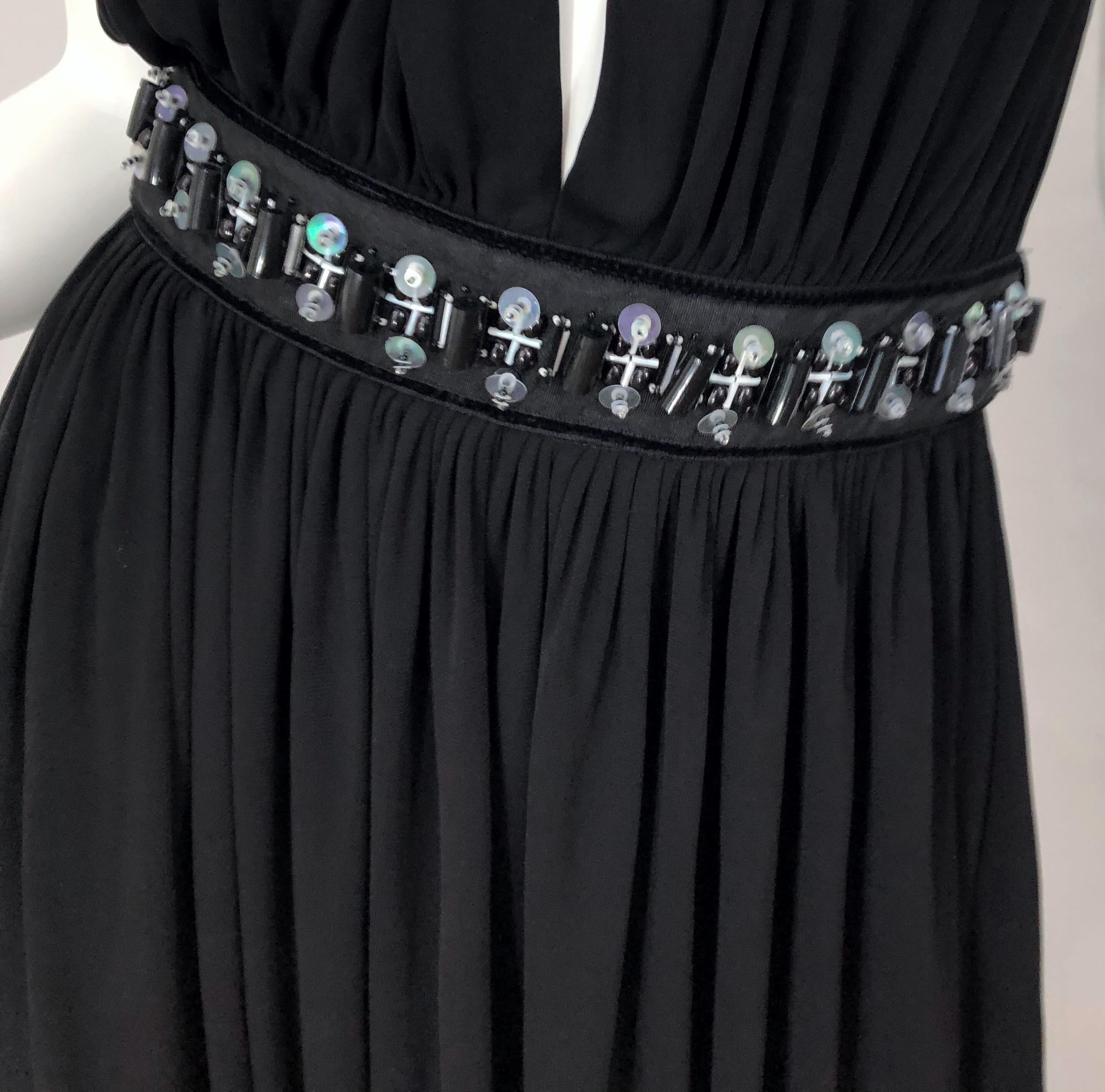 1990s Dolce & Gabbana D&G Black Plunging Sexy Beaded Sleeveless Vintage 90s Gown In condizioni ottime in vendita a San Diego, CA