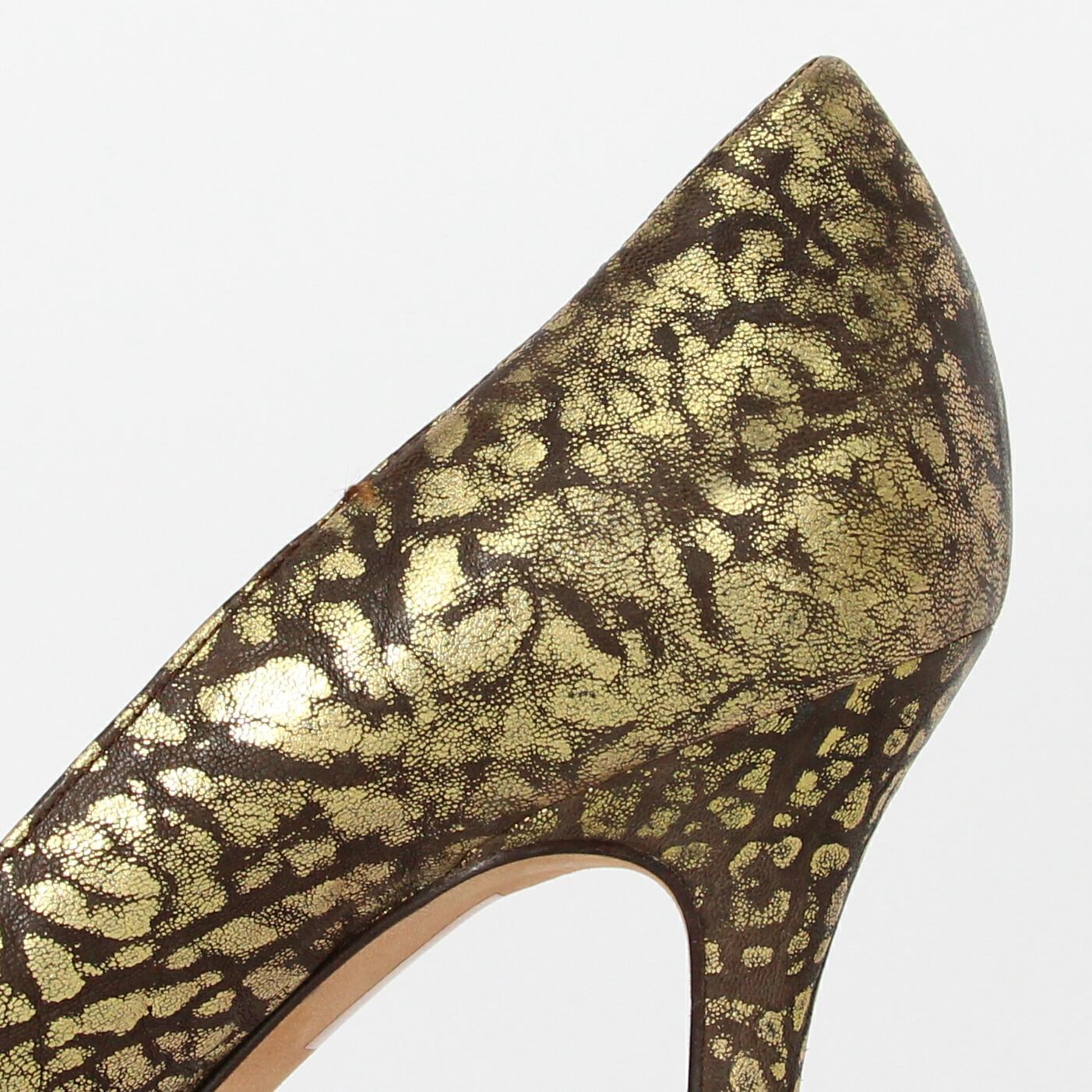 1990s Dolce & Gabbana Golden Pumps 4