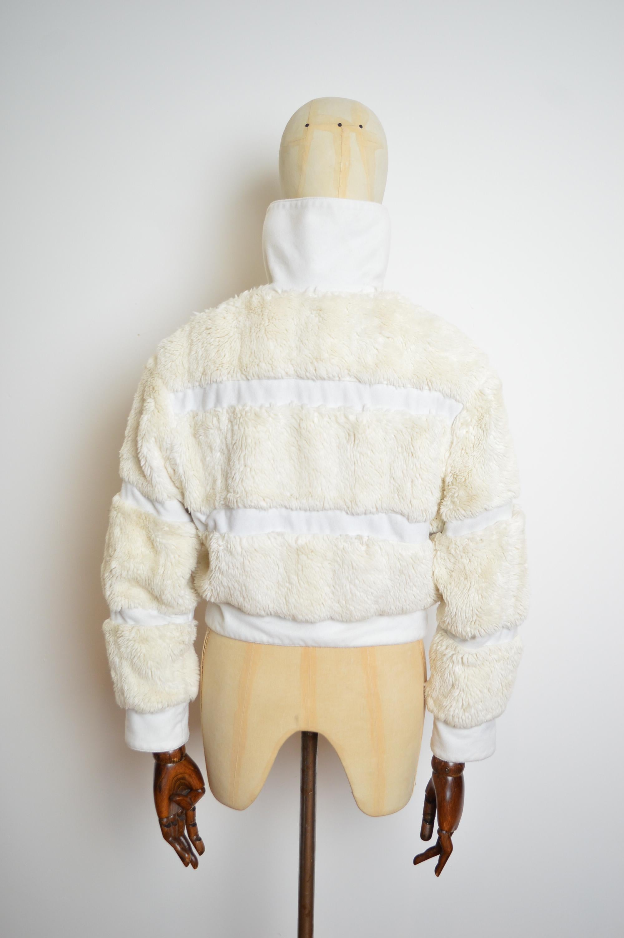 1990's DOLCE & GABBANA off White fluffy faux fur Zip down Bomber Jacket For Sale 8