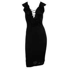 Años 90 Dolce & Gabbana Vestido de cóctel negro de encaje con volantes y escote palabra de honor