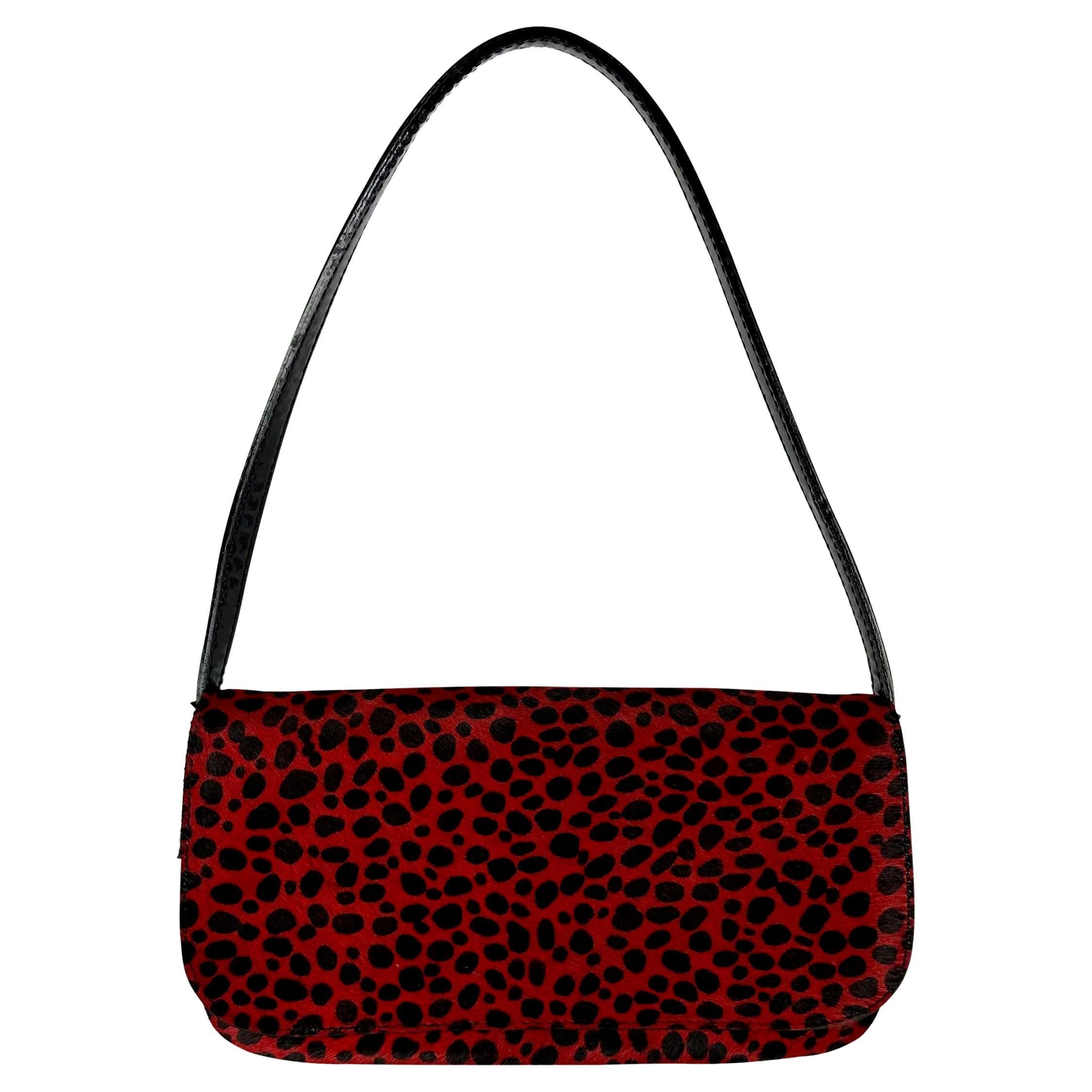 Women's F/W 2000 Dolce & Gabbana Red and Black Cheetah Print Pony Hair Shoulder Bag For Sale
