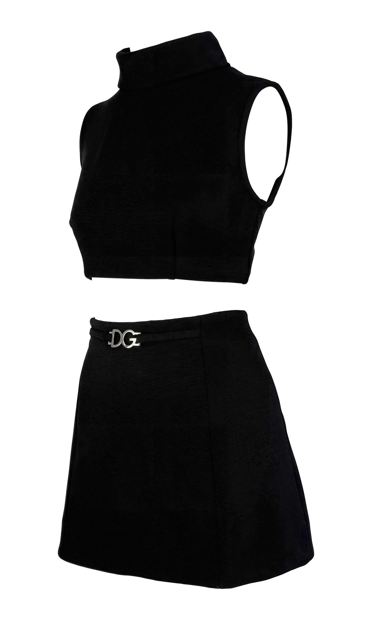 1990 Dolce & Gabbana Silver Logo Buckle Black Cropped Roll Neck Mini Skirt Set In condizioni ottime in vendita a West Hollywood, CA