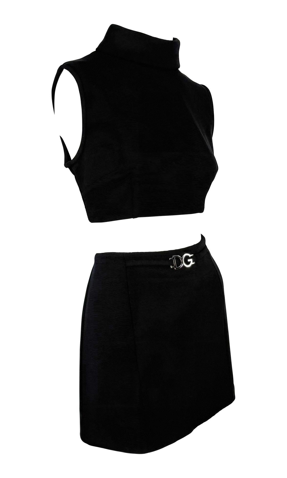 1990 Dolce & Gabbana Silver Logo Buckle Black Cropped Roll Neck Mini Skirt Set in vendita 3