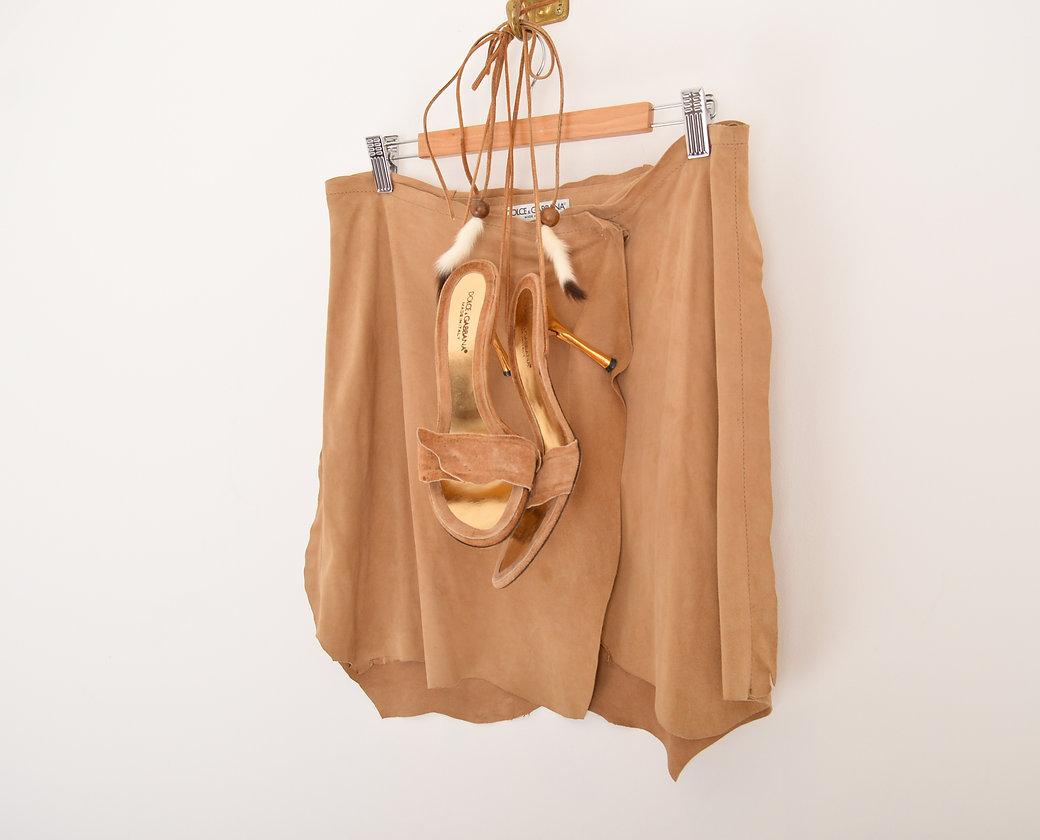 1990S Dolce & Gabbana Tan Suede Mini Skirt & Matching Heels Set In Good Condition For Sale In Sheffield, GB
