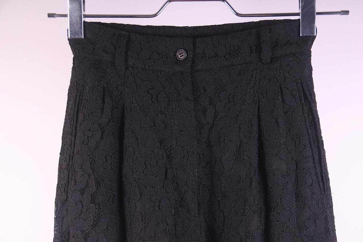 Años 90 Dolce & Gabbana Bolsos vintage de encaje negro Dolce & Gabbana en Excelente estado para la venta en Алматинский Почтамт, KZ