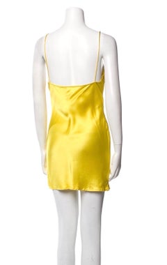 Vestido lencero amarillo de Dolce & Gabbana de los años 90