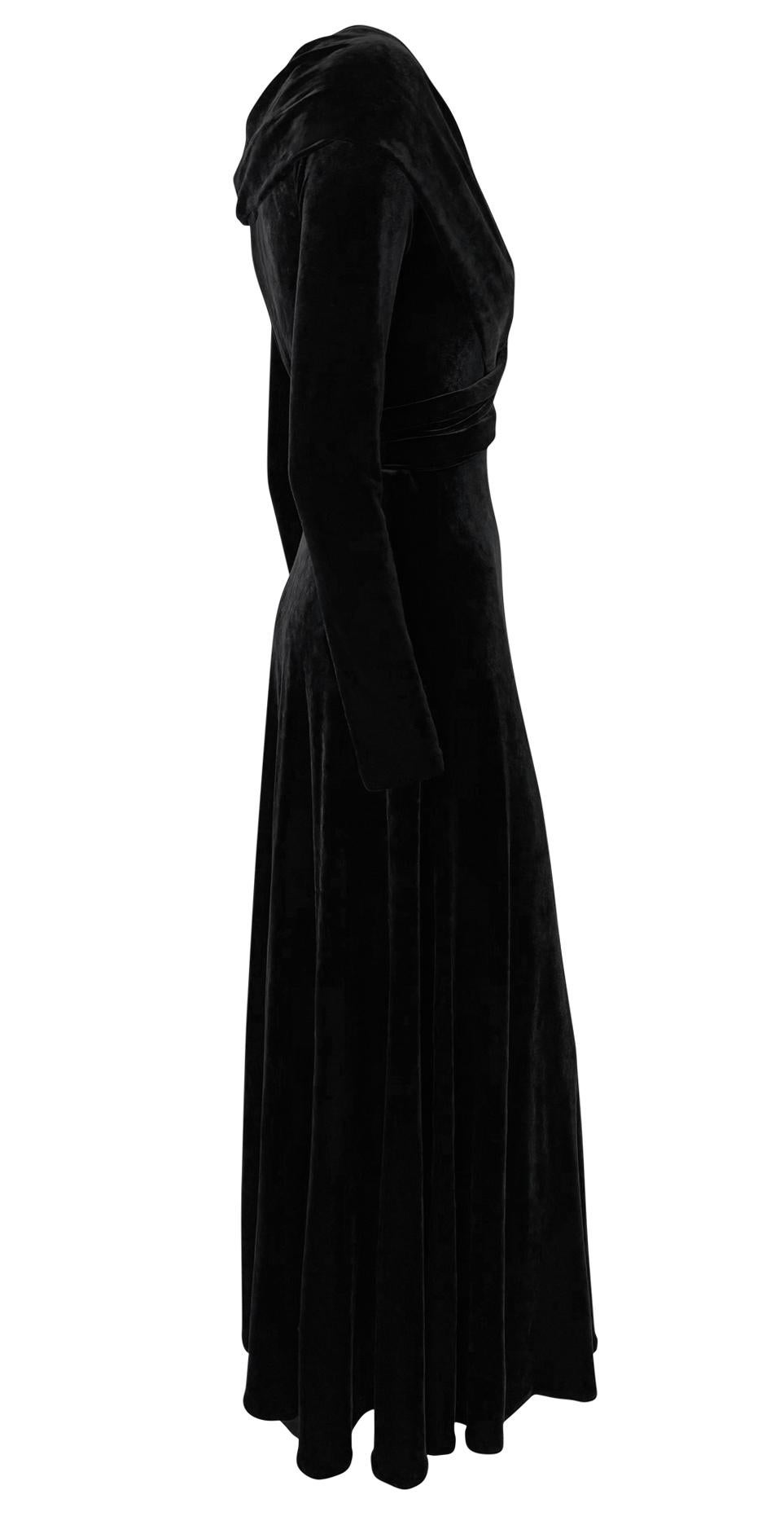 De las mujeres Años 90 Donna Karan Vestido de noche Bodycon de terciopelo negro elástico con escote en pico en venta
