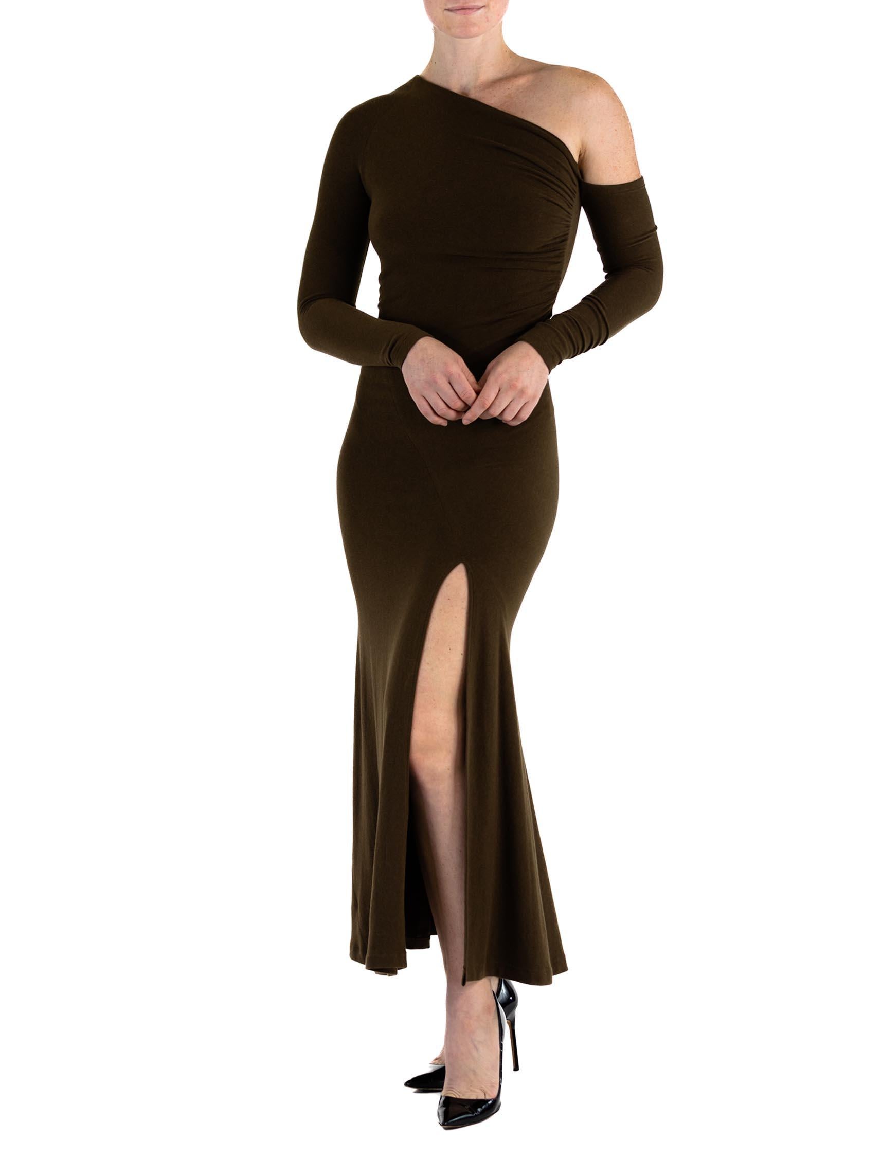 1990S DONNA KARAN Brown Rayon Blend Jersey Assymtetrical Neckline Ruched Gown W For Sale 5