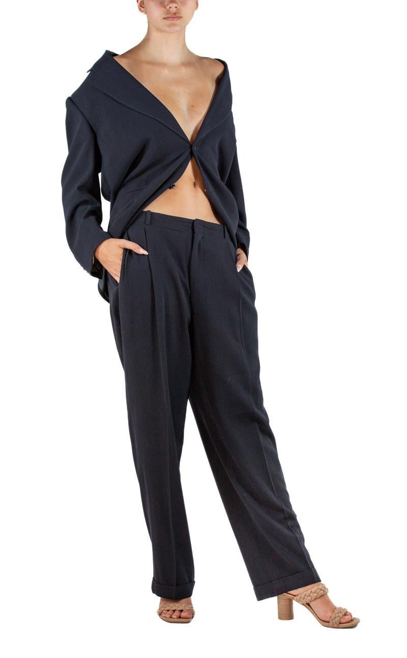1990S Donna Karan Navy Blue Wool Blend Crepe Bespoke Pant Suit For Sale 4