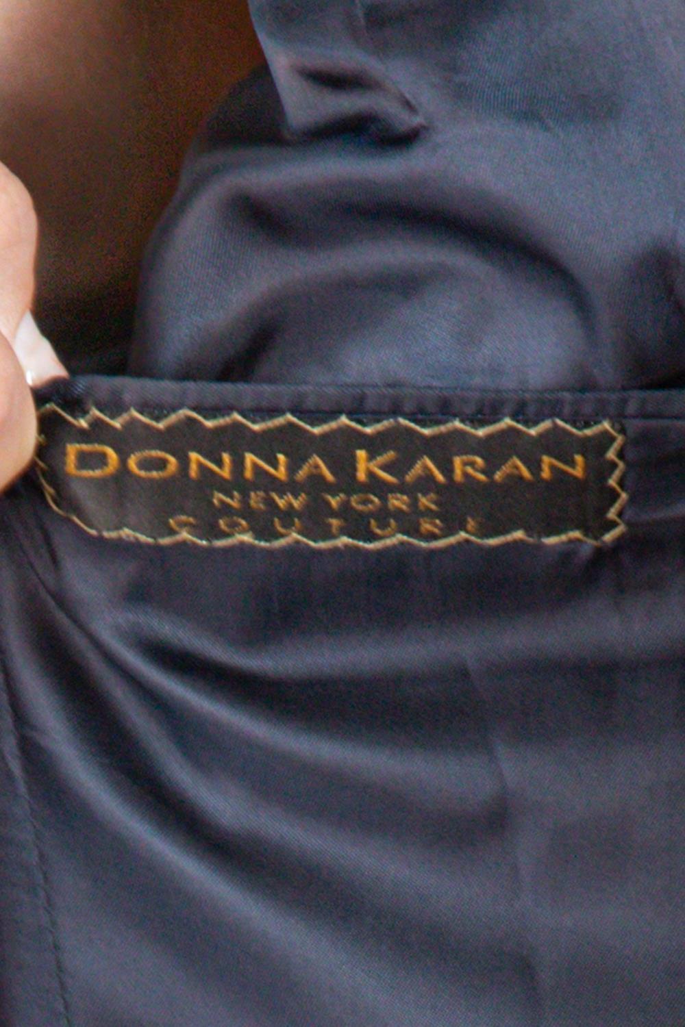 1990S Donna Karan Navy Blue Wool Blend Crepe Bespoke Pant Suit For Sale 5