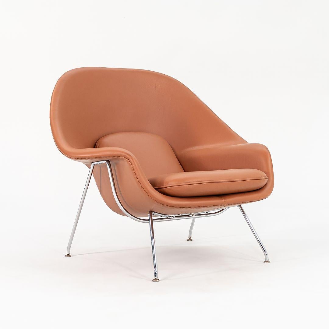 Américain Chaise et pouf Eero Saarinen des années 1990 en cuir cognac neuf modèle 70L & 74Y en vente
