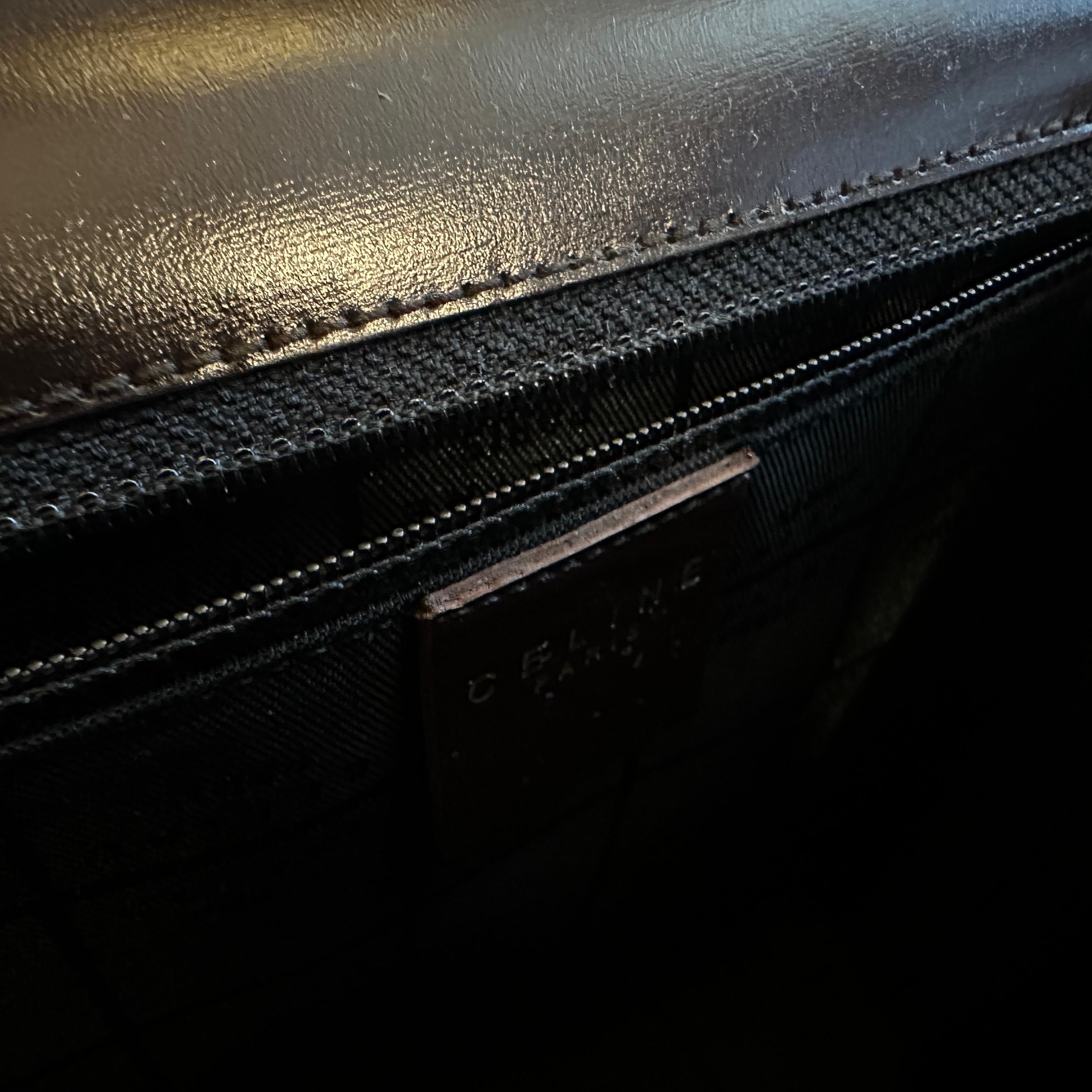 Borsa a tracolla Eleg anni '90 di alta qualità in pelle marrone e ottone di Celine Paris in vendita 5