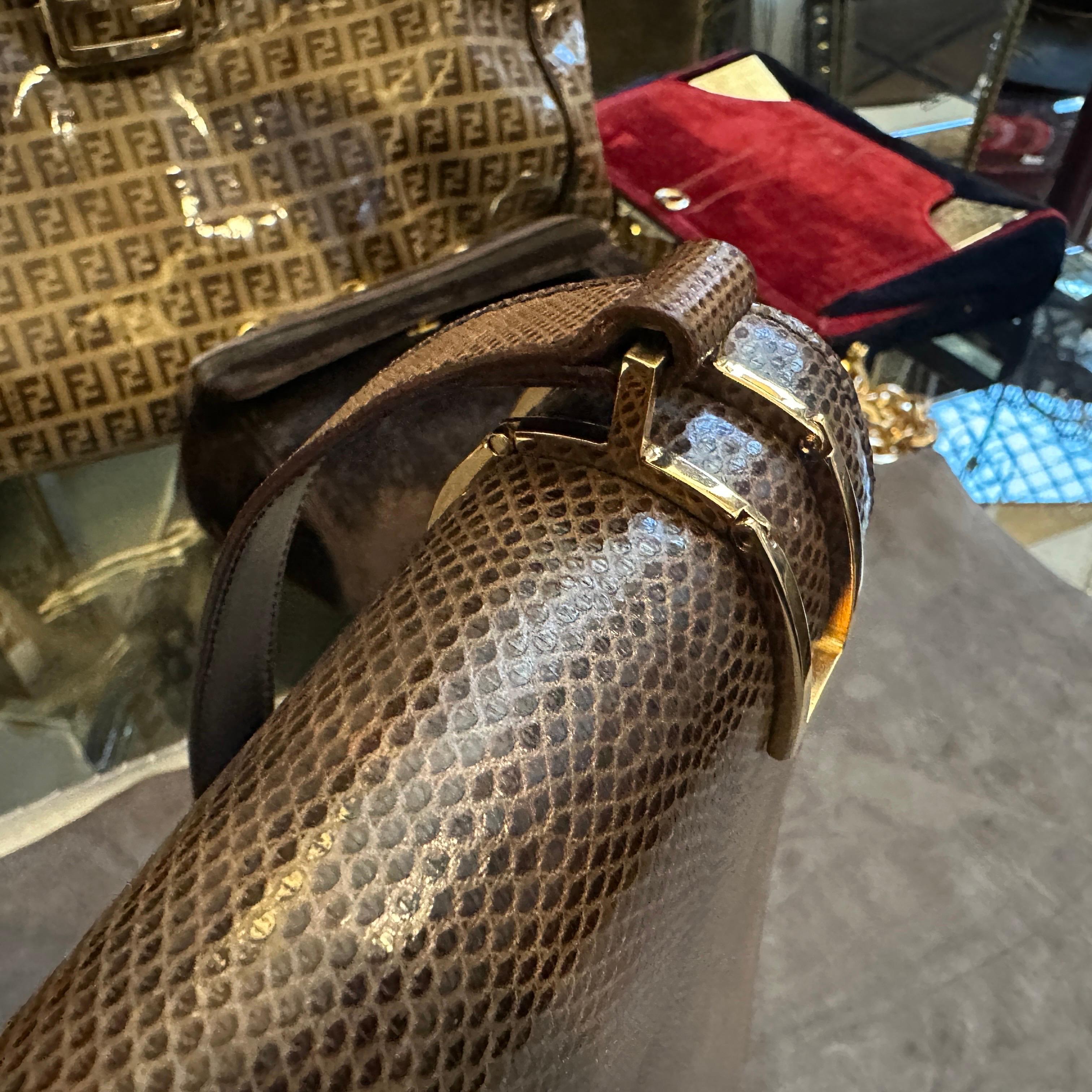 Borsa a tracolla Eleg anni '90 di alta qualità in pelle marrone e ottone di Celine Paris in vendita 7