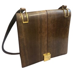 Borsa a tracolla Eleg anni '90 di alta qualità in pelle marrone e ottone di Celine Paris