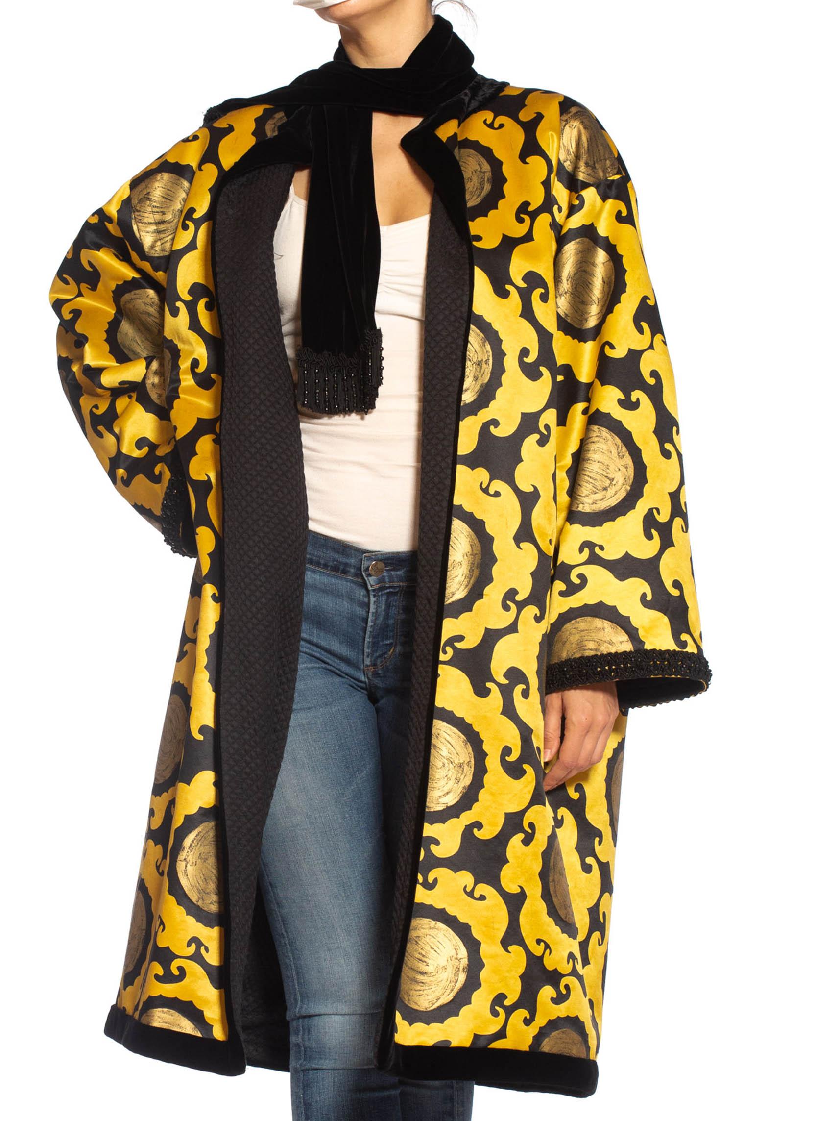 1990S EMANUEL UNGARO Gold & Black Silk Satin 1992 Golden Sun Coat With Quilted  In Excellent Condition For Sale In New York, NY