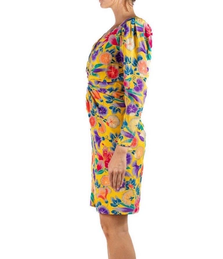 1990S Emanuel Ungaro Yellow Floral Silk Crepe De Chine Sleeved Cocktail Dress In Excellent Condition For Sale In New York, NY