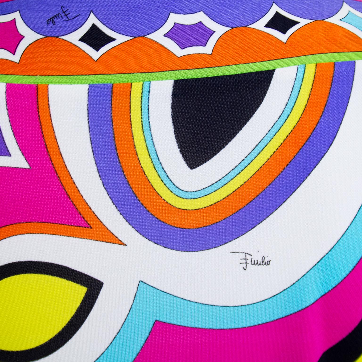 Emilio Pucci - Haut à col en V multicolore et brillant, années 1990  Pour femmes en vente
