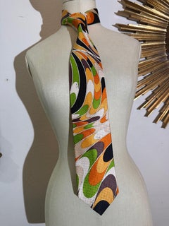 1990er Emilio Pucci Psychedelische Wirbel gemusterte Seidenkrawatte für Herren in Orange & Grün