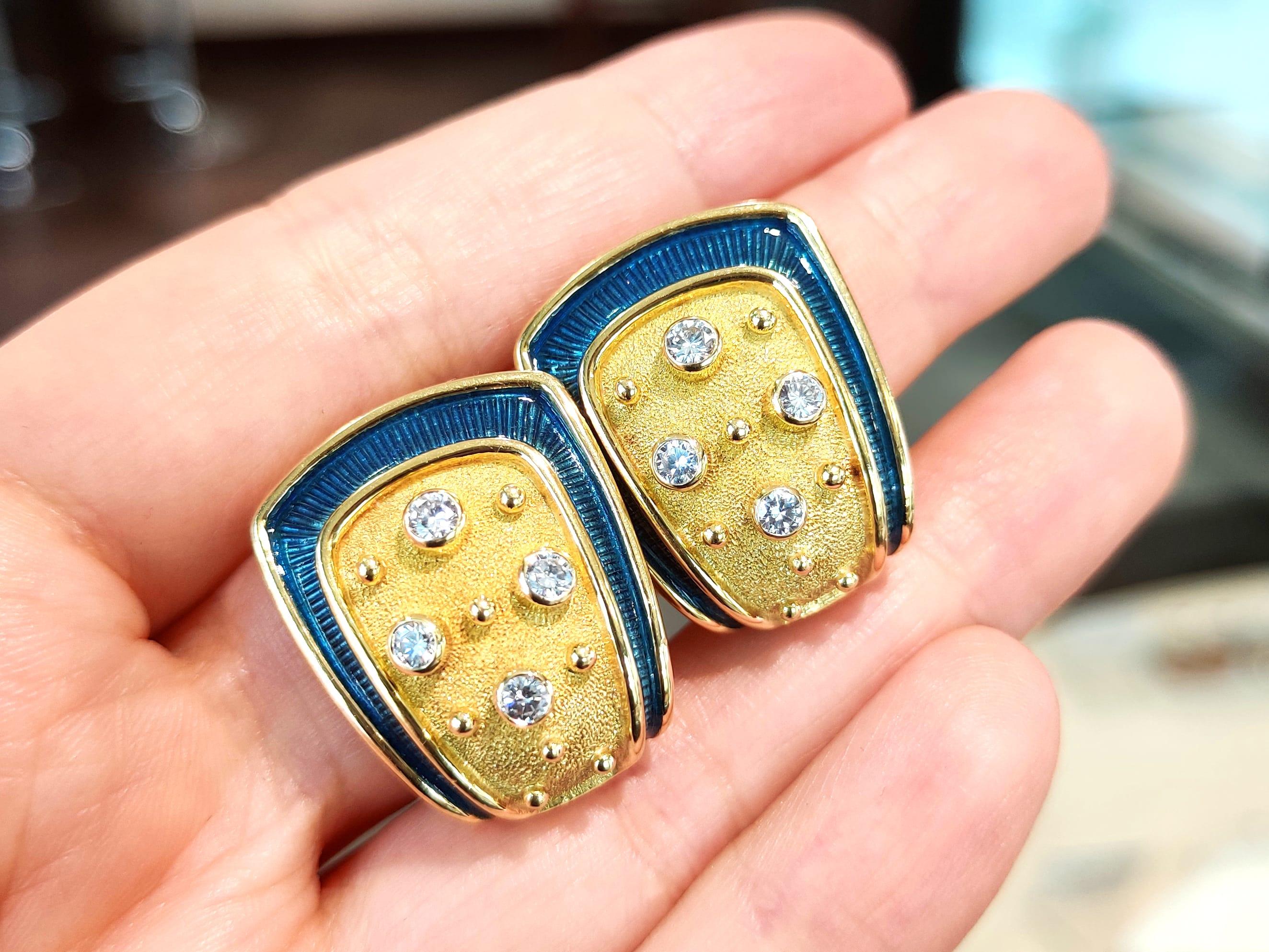 1990s Enamel 0.88 Carat Diamond and 18k Yellow Gold Earrings by De Vroomen For Sale 8