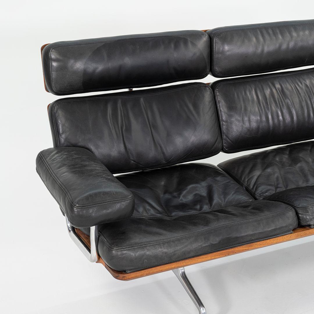 Divano a tre posti ES 108 degli anni '90 di Charles and Ray Eames per Herman Miller in noce in vendita 1