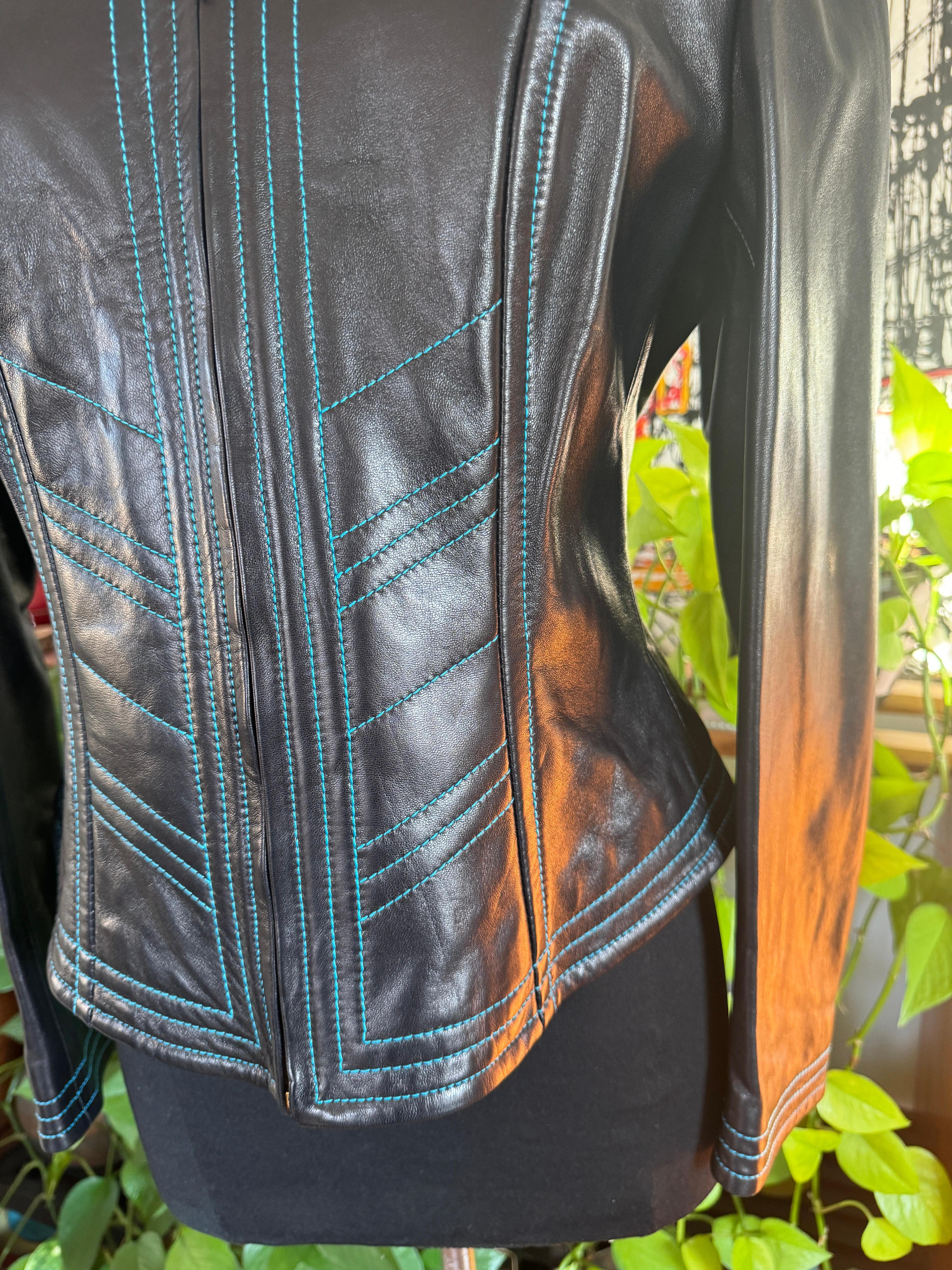 1990's Escada Black & Blue Leather Fitted Jacket For Sale 6
