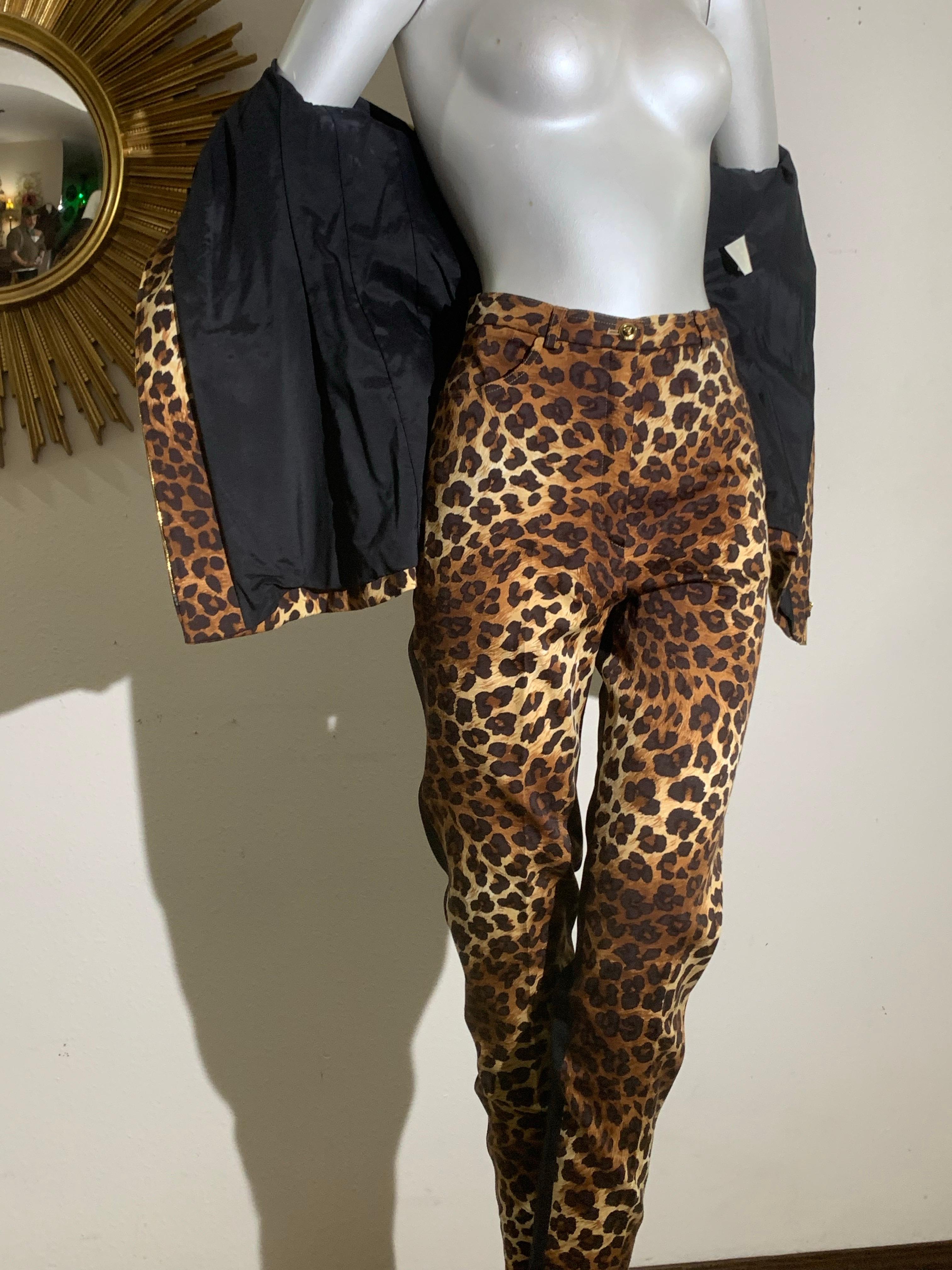 1990er Escada By Margaretha Ley Hosenanzug aus Wolle mit Leopardenmuster und Reißverschlussjacke im Angebot 6