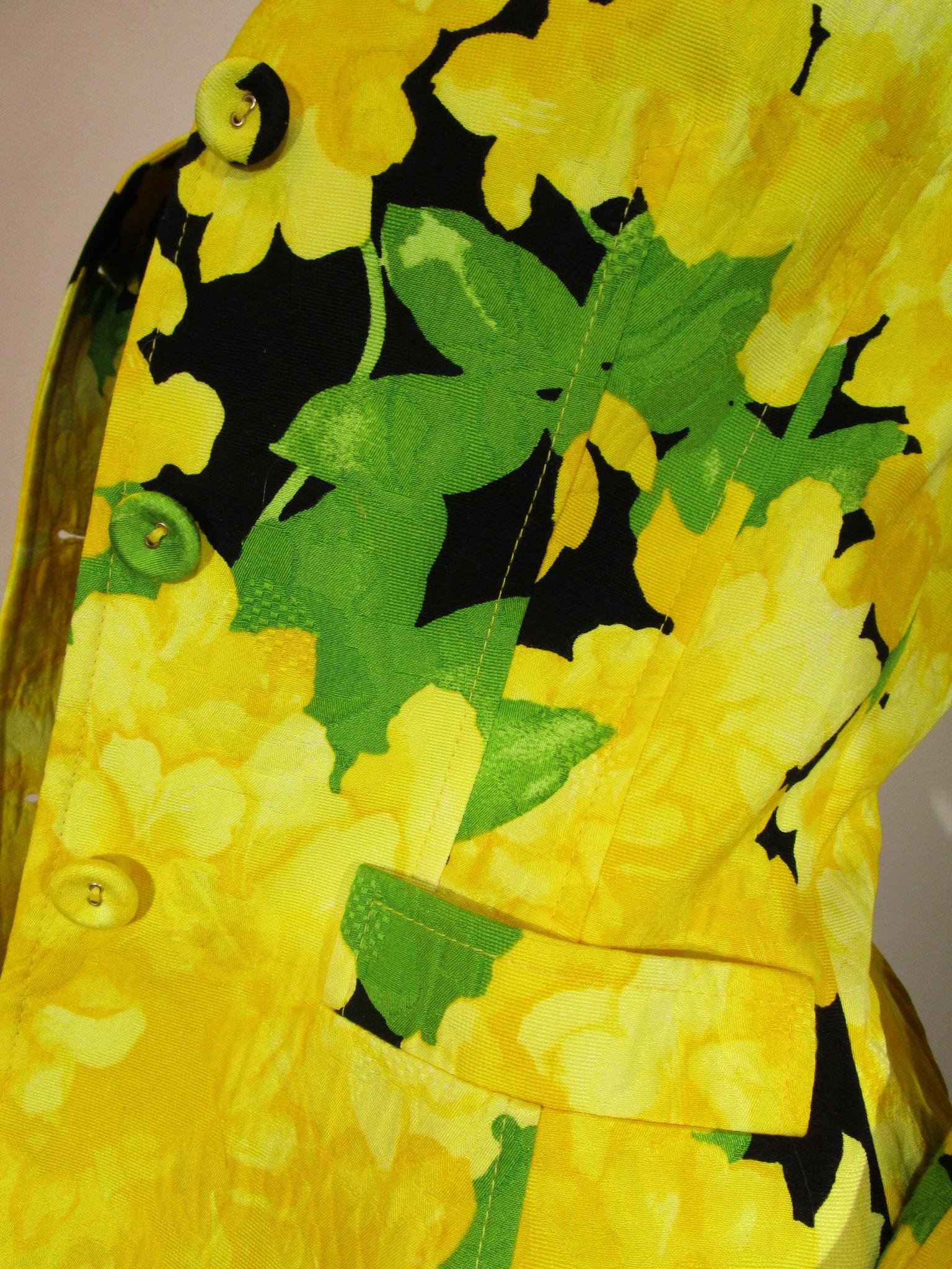 1990s ESCADA 2-Pc Outfit Skirt & Blazer Jacket Yellow Green Black Sz 34/36 For Sale 5