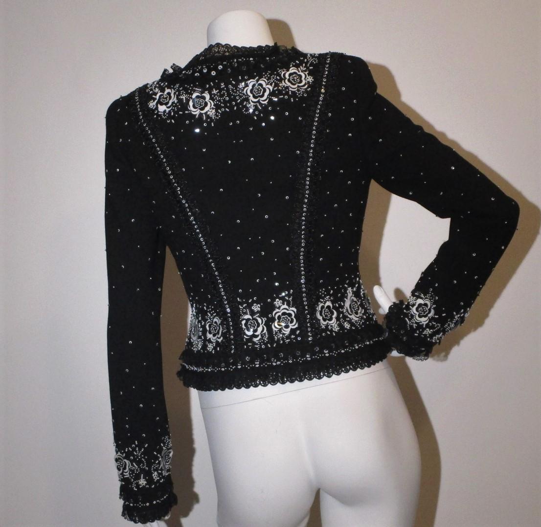 1990s ESCADA Couture Jacket Black & White Beaded Sequin Lace Sz 36 In Good Condition For Sale In Lakewood, CO