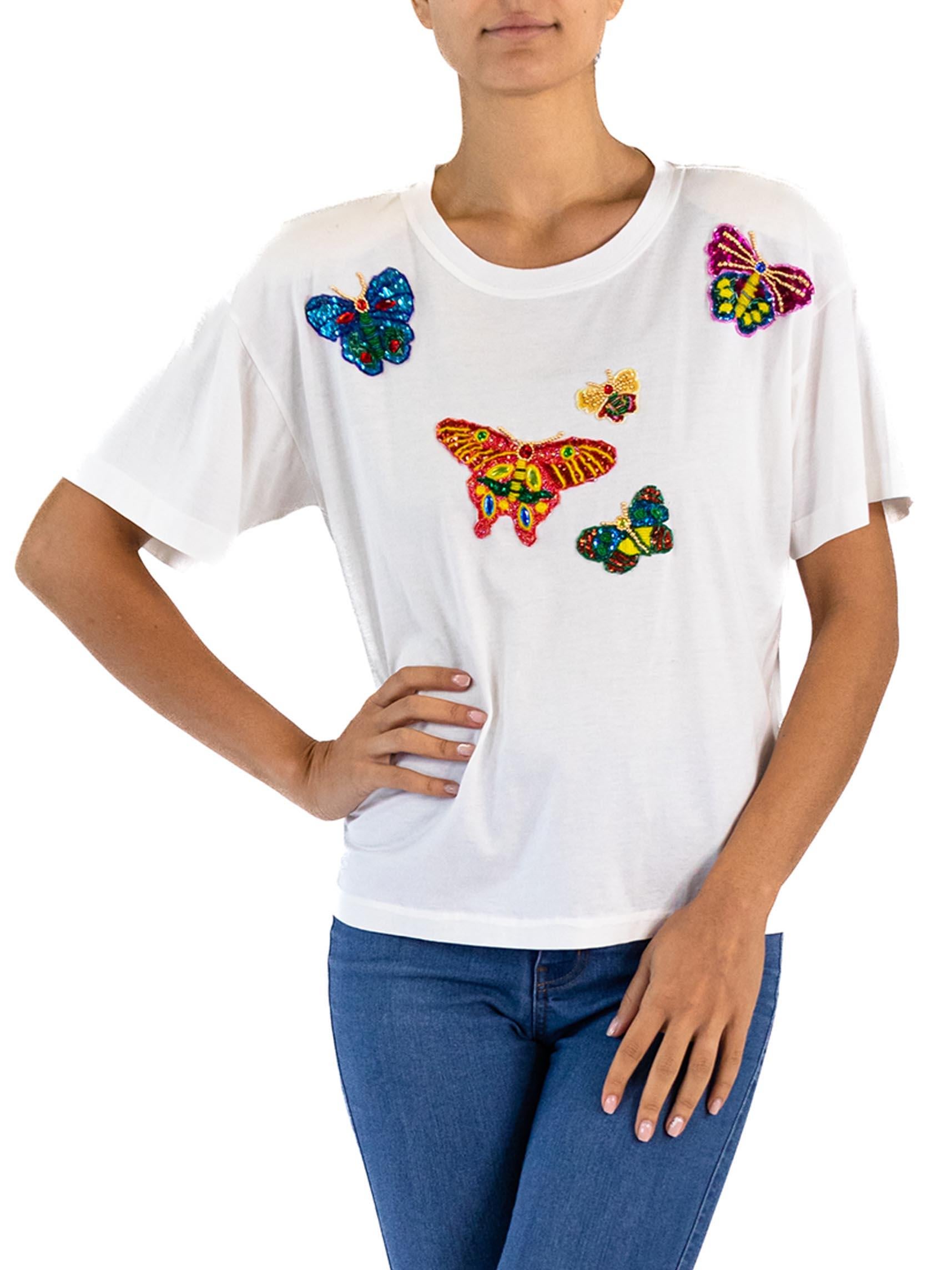 T-shirt ESCADA en jersey de coton blanc à paillettes papillons, années 1990 en vente 1