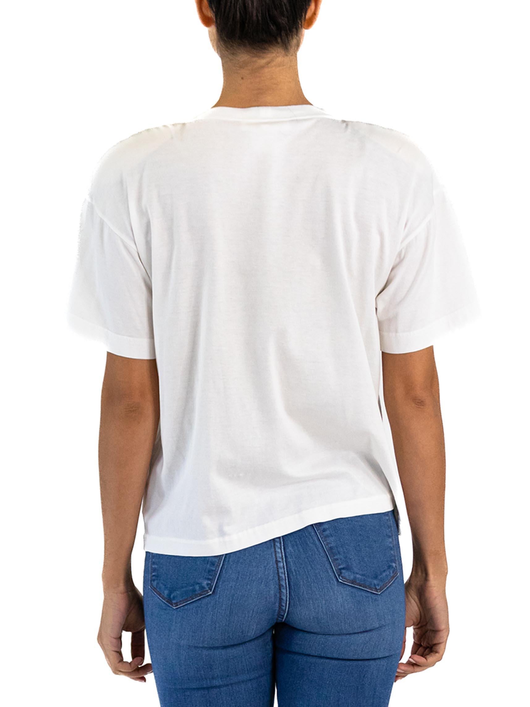 T-shirt ESCADA en jersey de coton blanc à paillettes papillons, années 1990 en vente 2