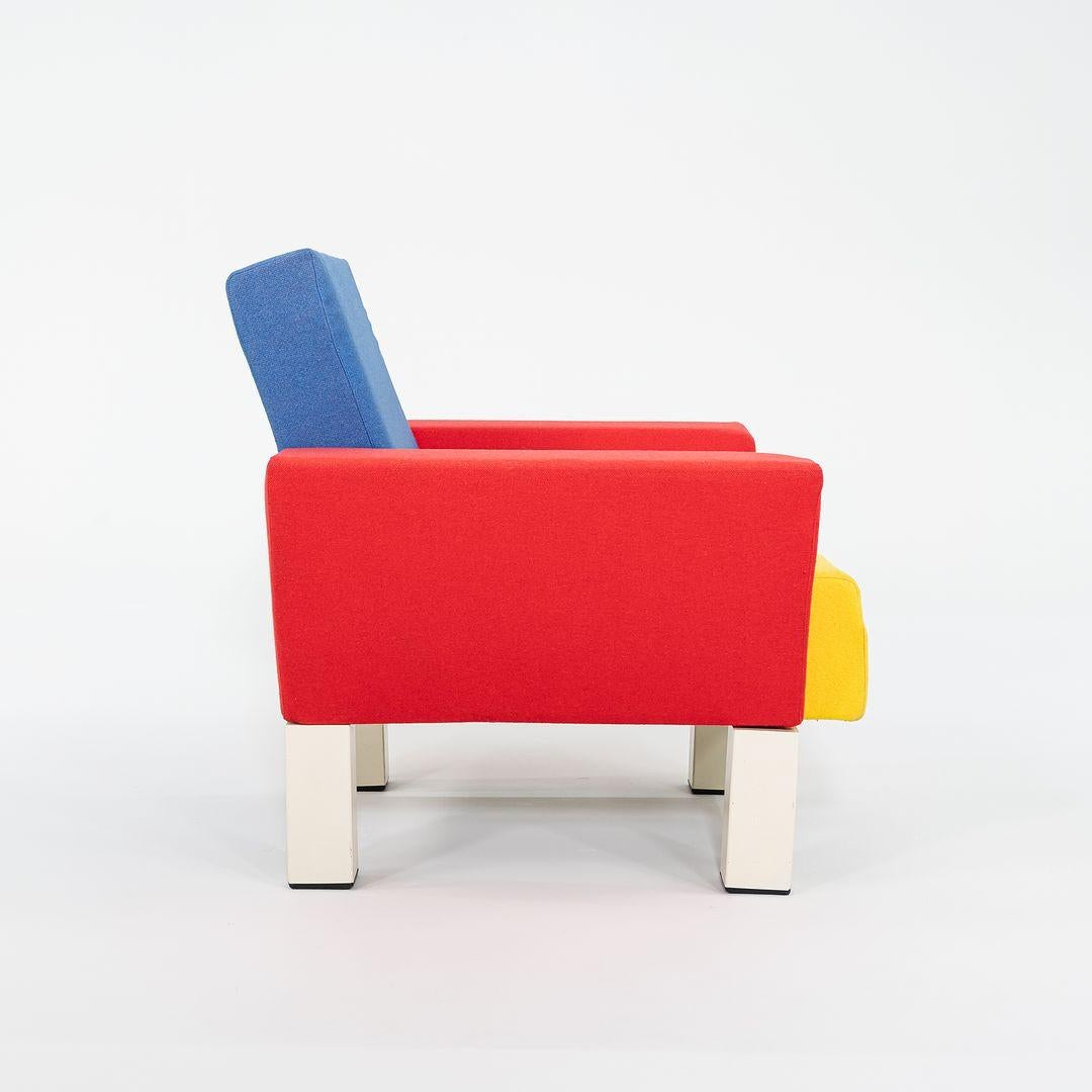 1990er Jahre Ettore Sottsass Studio Westside Loungesessel mit mehrfarbigem Stoff (amerikanisch) im Angebot