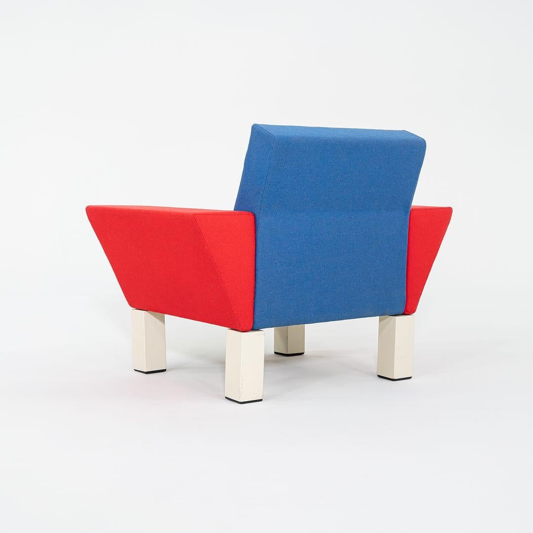 1990er Jahre Ettore Sottsass Studio Westside Loungesessel mit mehrfarbigem Stoff im Angebot 1