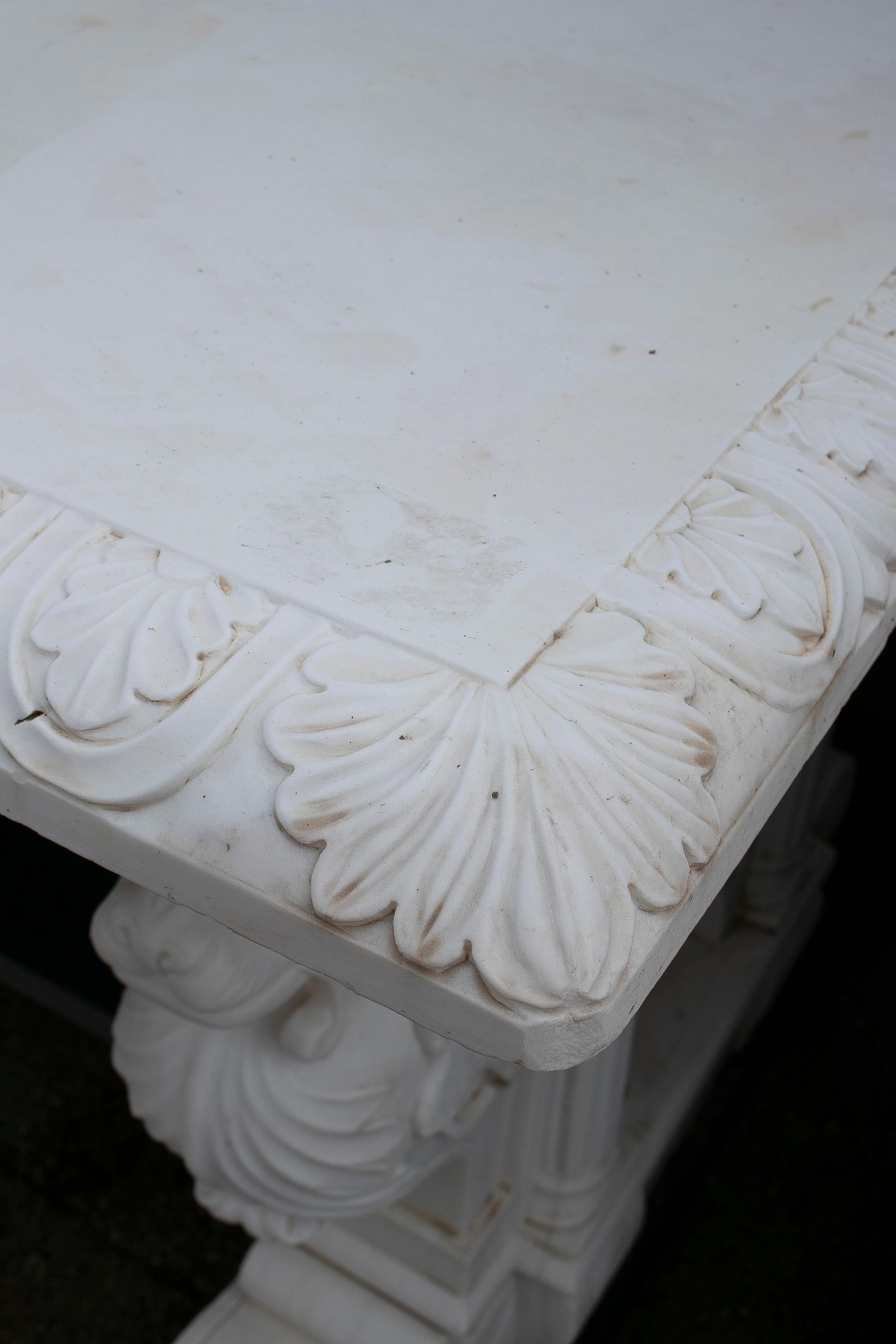 1990s European Hand Carved White & Black Marble Table w/ Lionheads For Sale 9