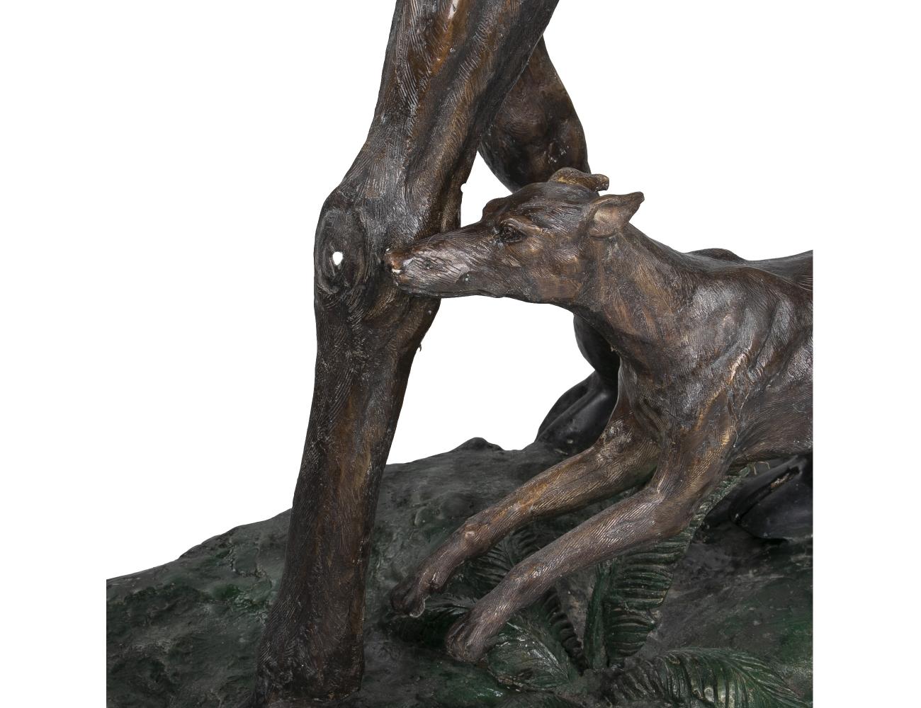 Scultura europea in bronzo dipinto degli anni '90 raffigurante un cacciatore arabo che cavalca un cammello in vendita 2
